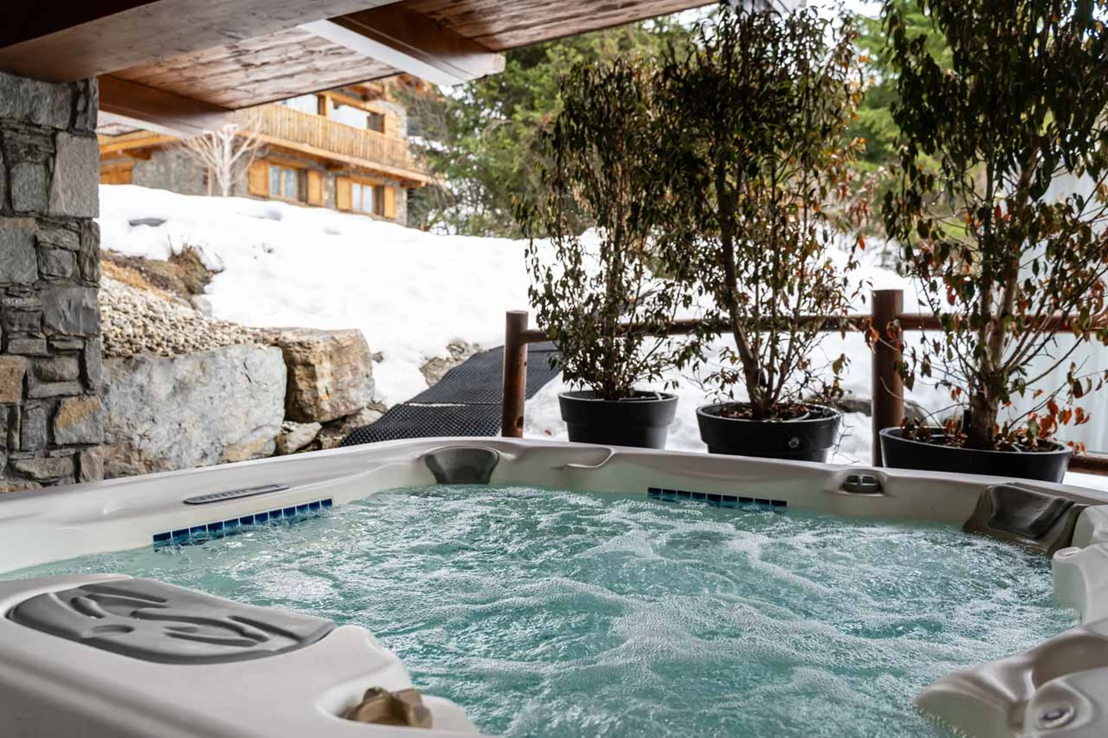 Hot tub at Chalet Trois Ours in Meribel