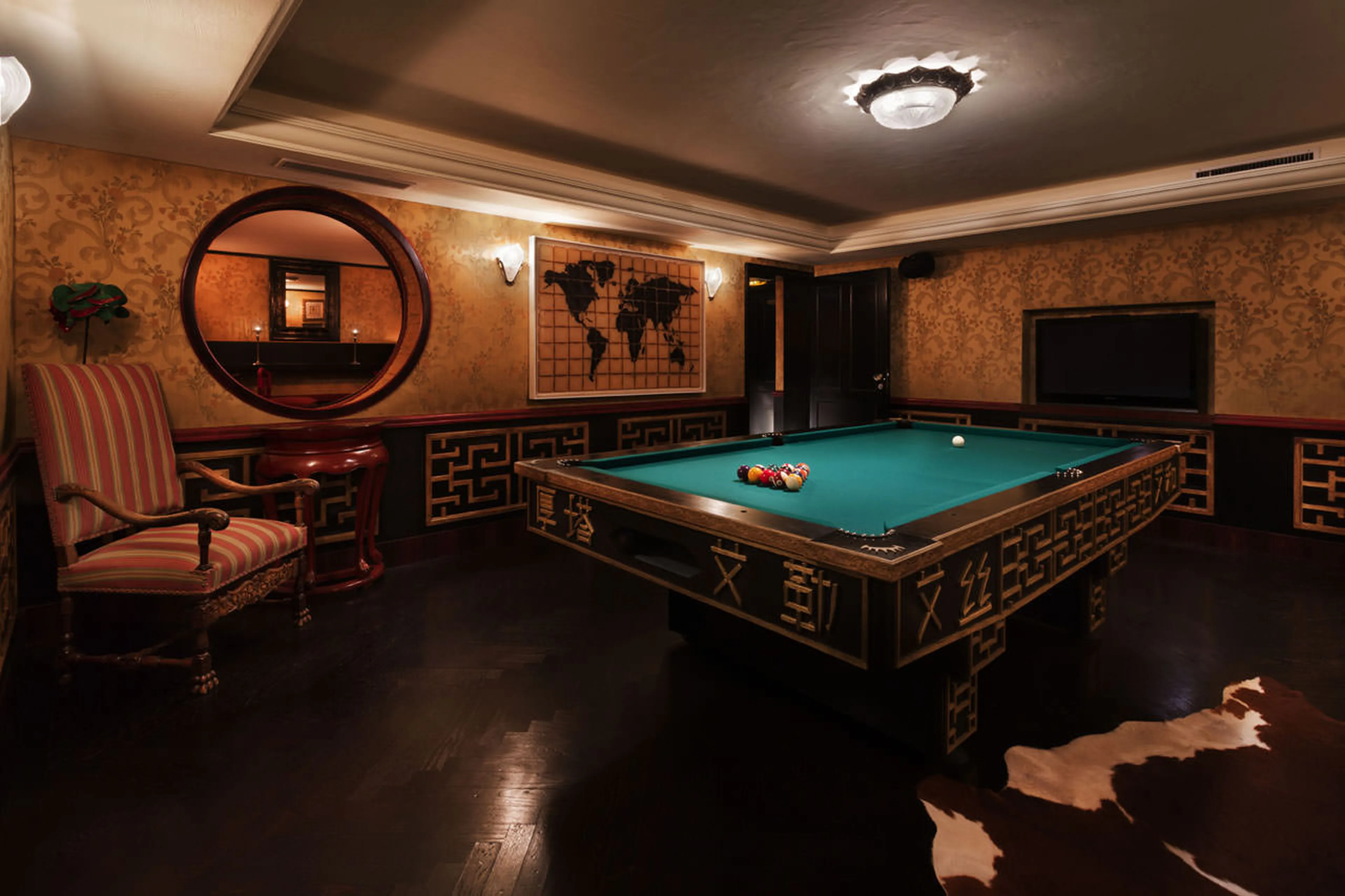 Pool table in Chalet Truffe Blanche in Verbier