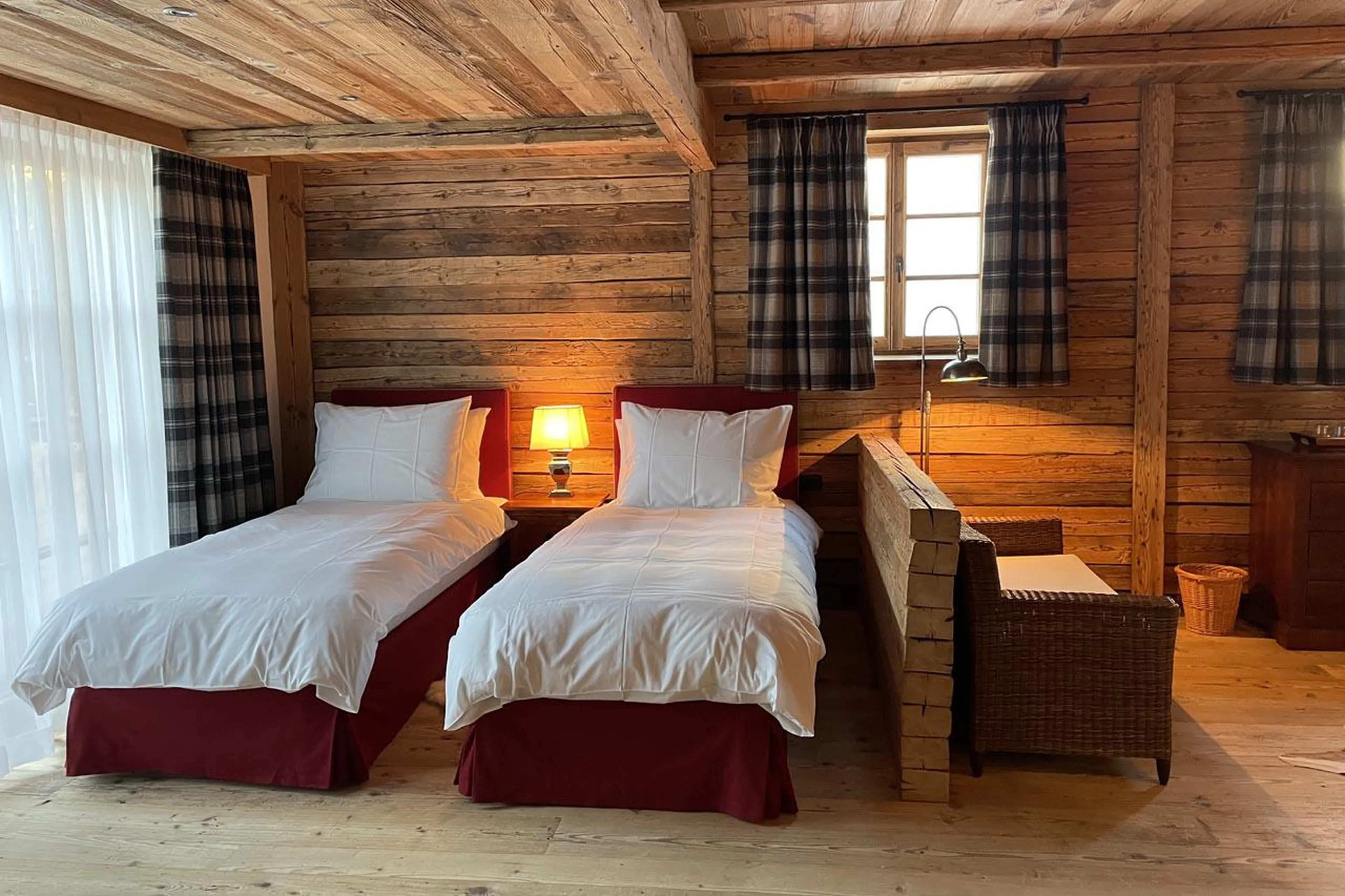 Twin/double bedroom at Chalet Tschoder in St Anton