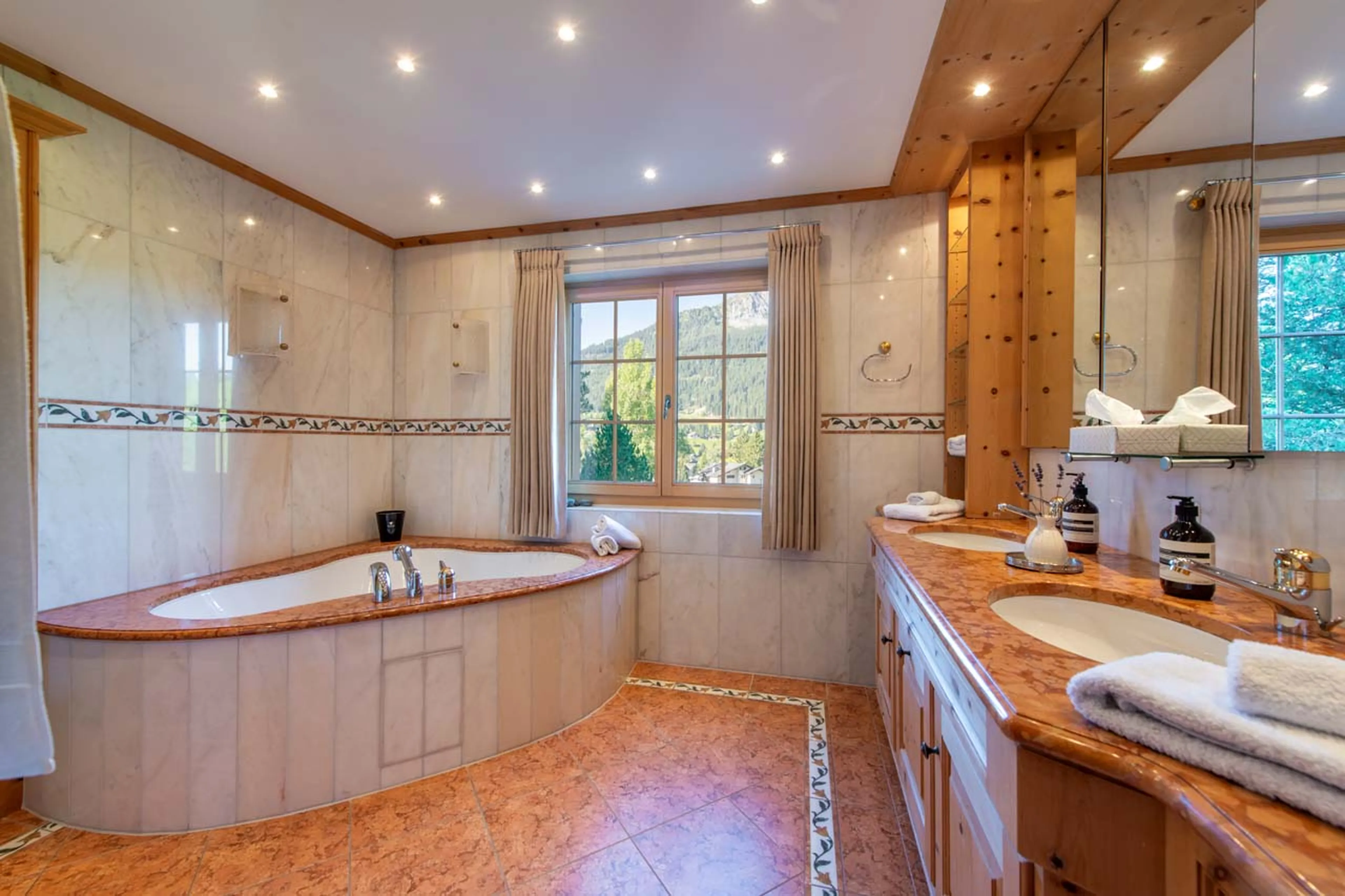 Bathroom one at Chalet Tschuetta in Klosters
