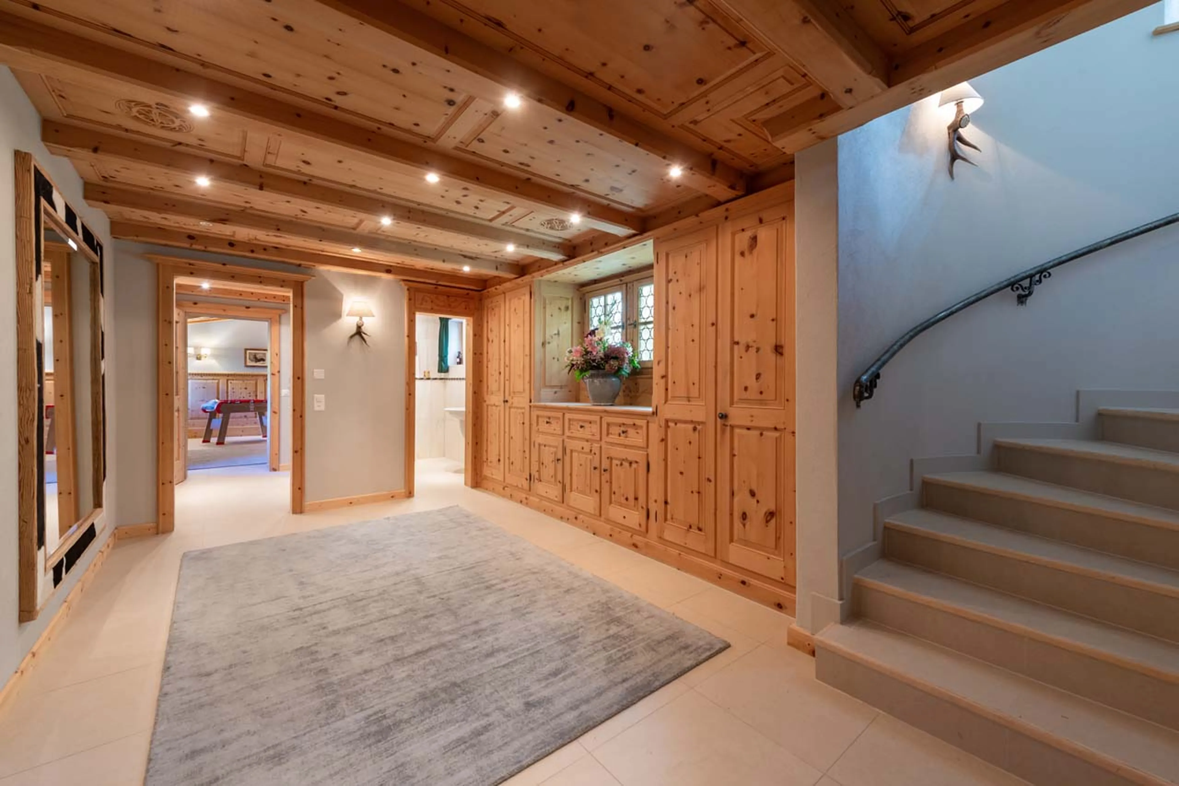 Entrance hall at Chalet Tschuetta in Klosters