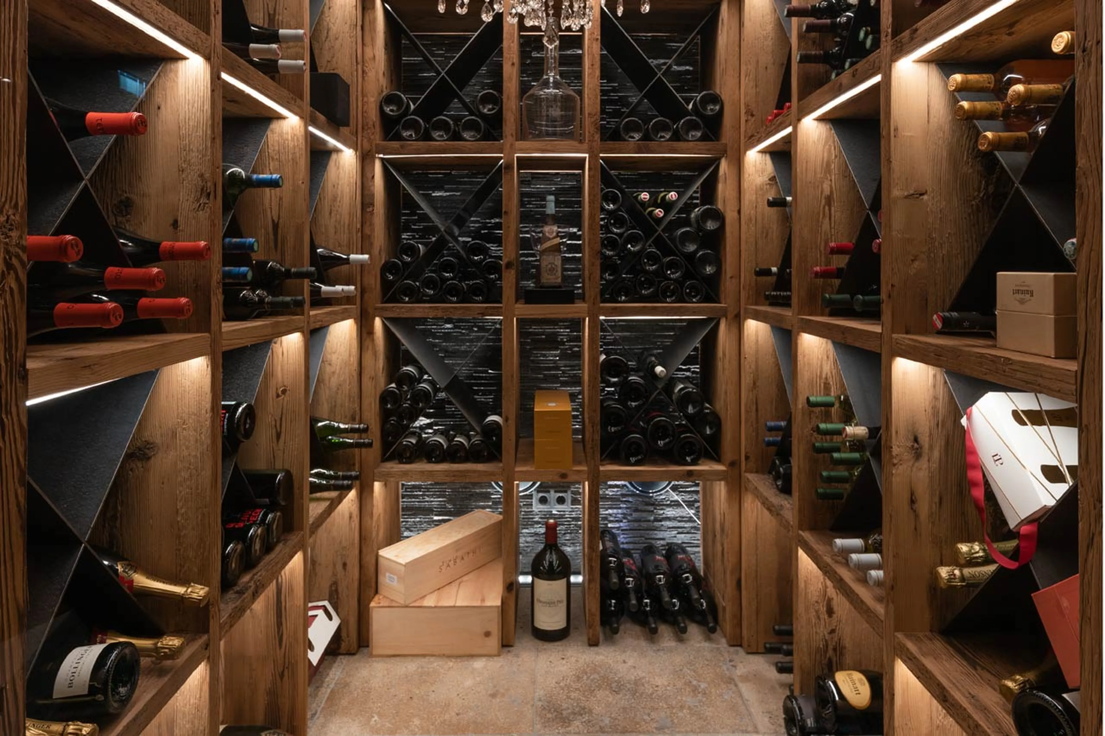 Wine cellar at Chalet Uberhaus in Lech