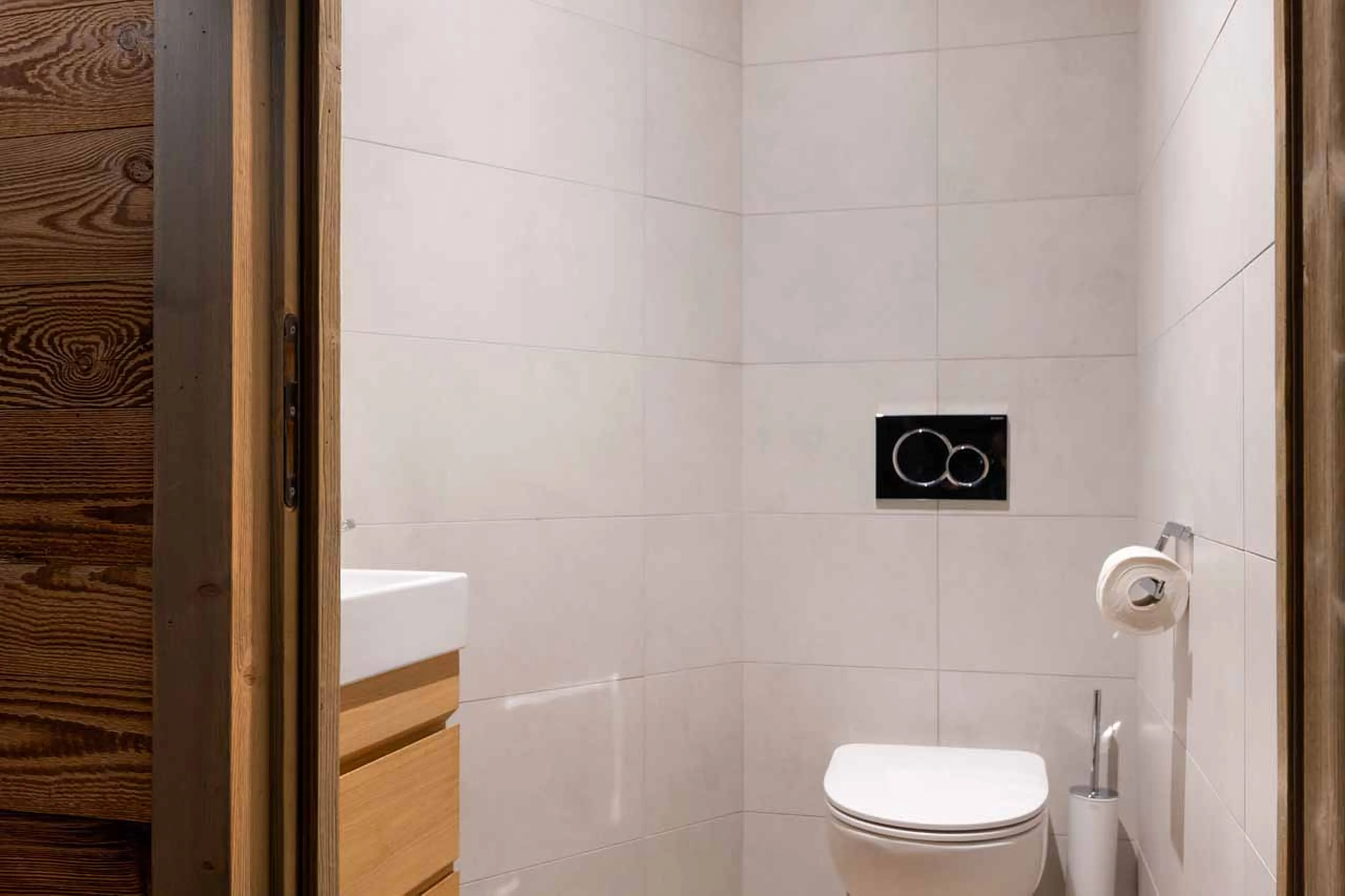 Guest WC at Chalet Ursus in Courchevel 1650