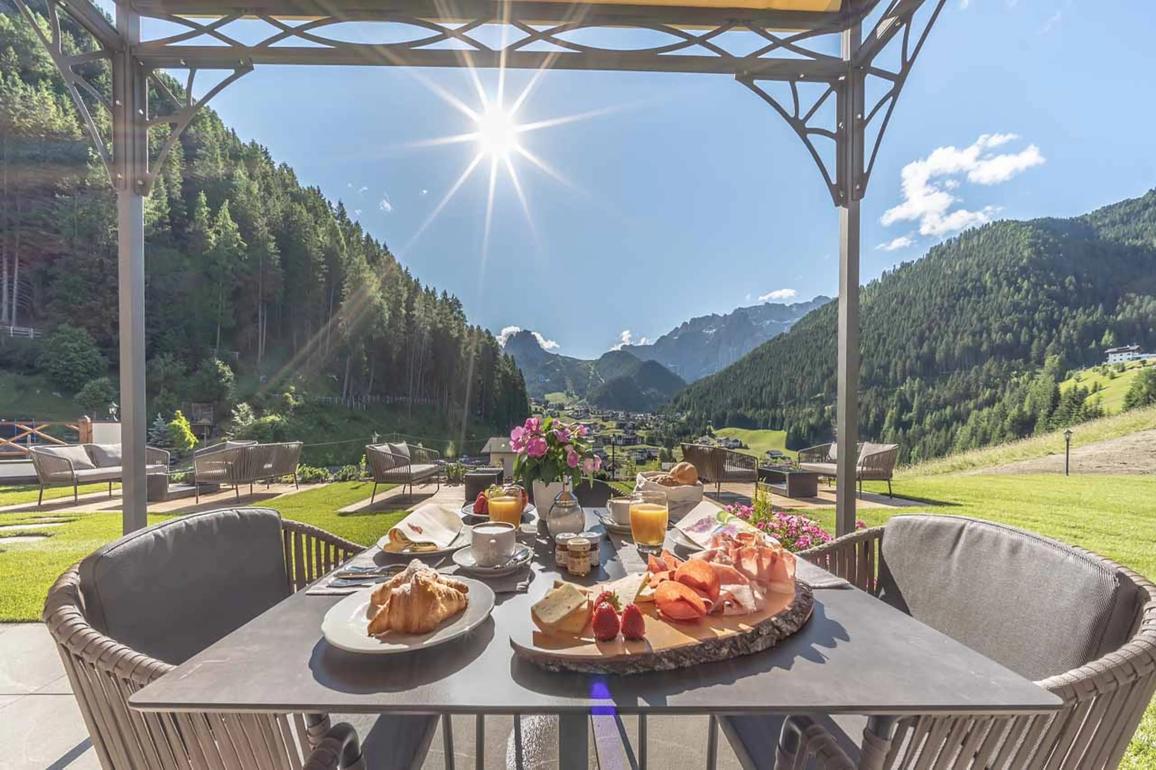 Breakfast at Apartment Panorama in Val Gardena