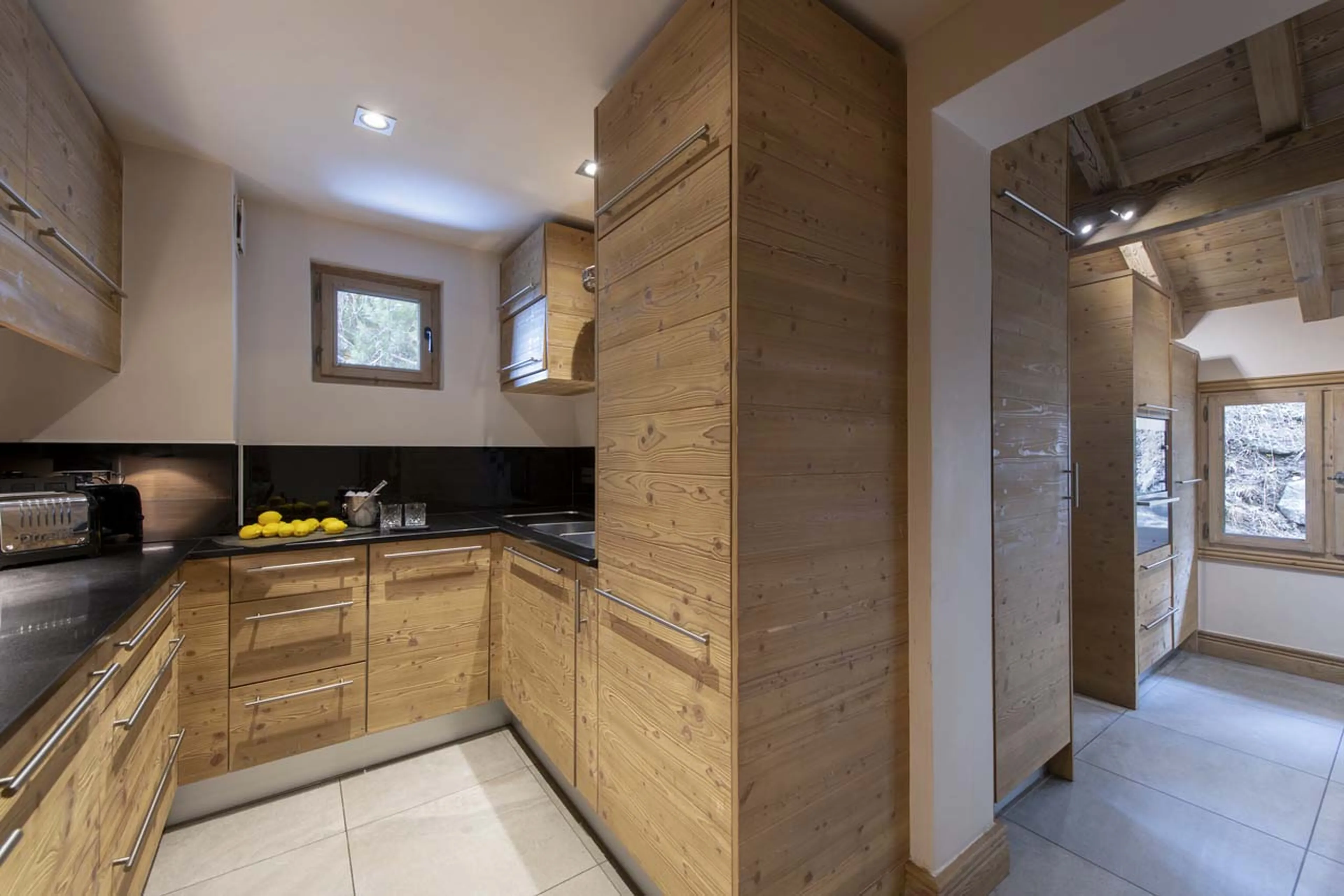 Well-equipped kitchen at Chalet Valentine in Meribel