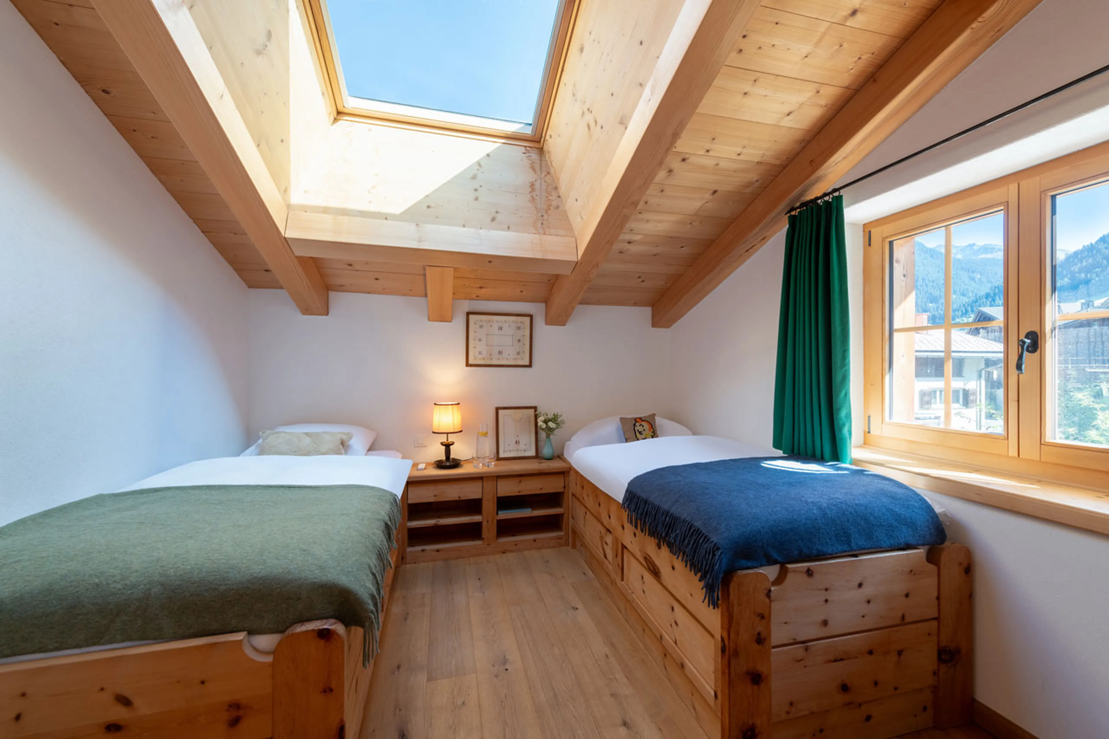 Twin bedroom at Chalet Verbena in Klosters