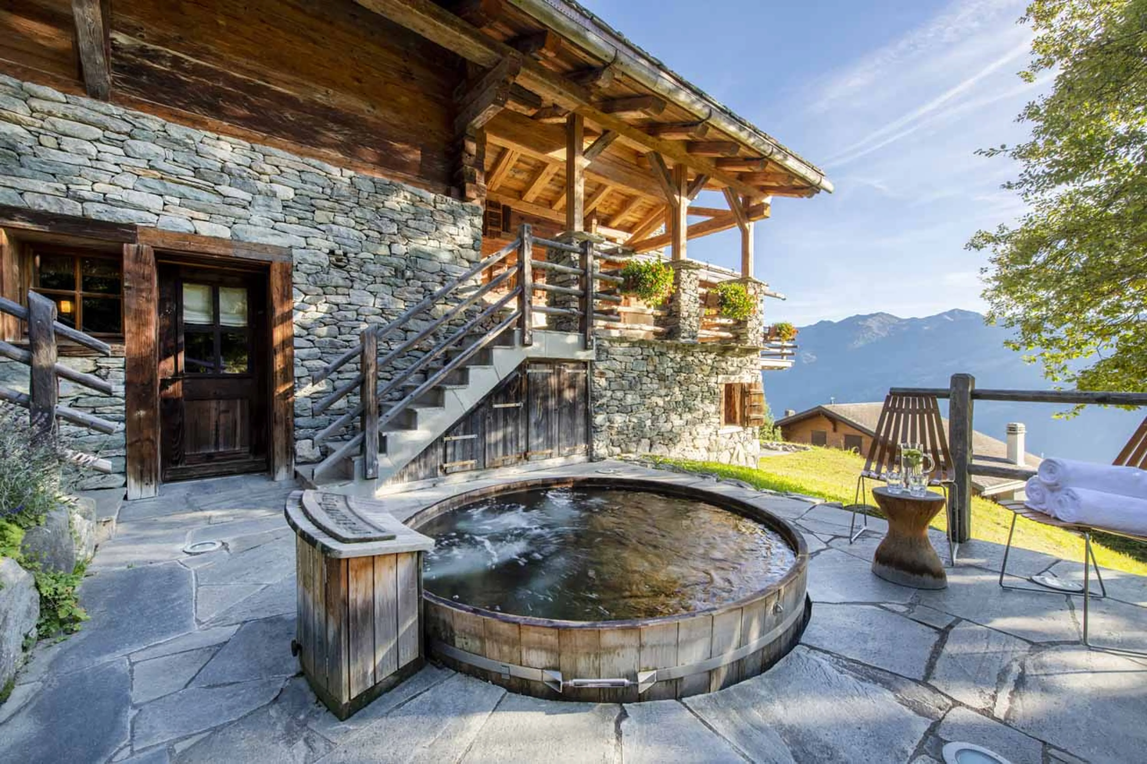 Hot tub at Chalet Virmadisa in Verbier
