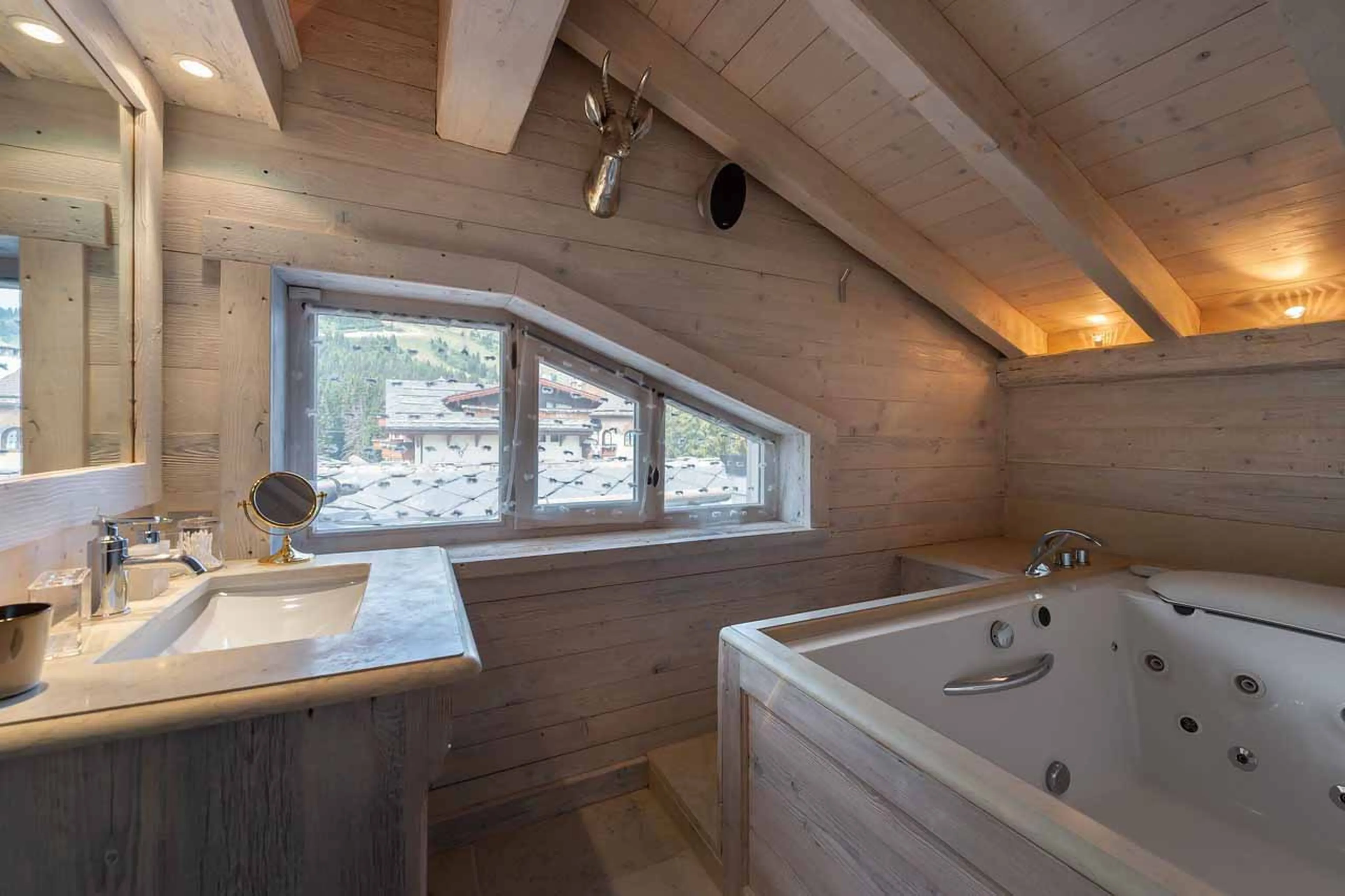 Bathroom four at Apartment White Pearl in Courchevel 1850