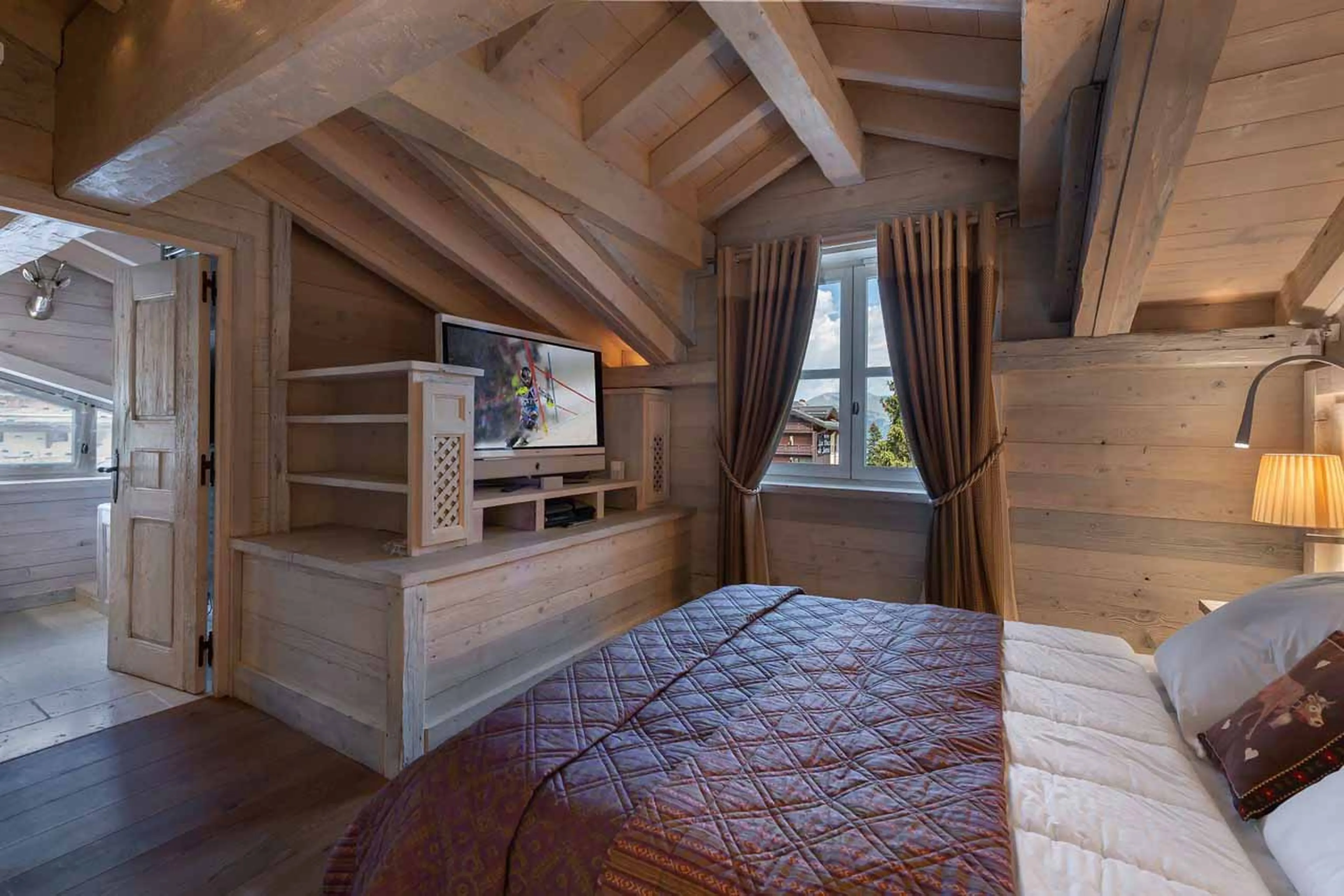 Bedroom four at Apartment White Pearl in Courchevel 1850