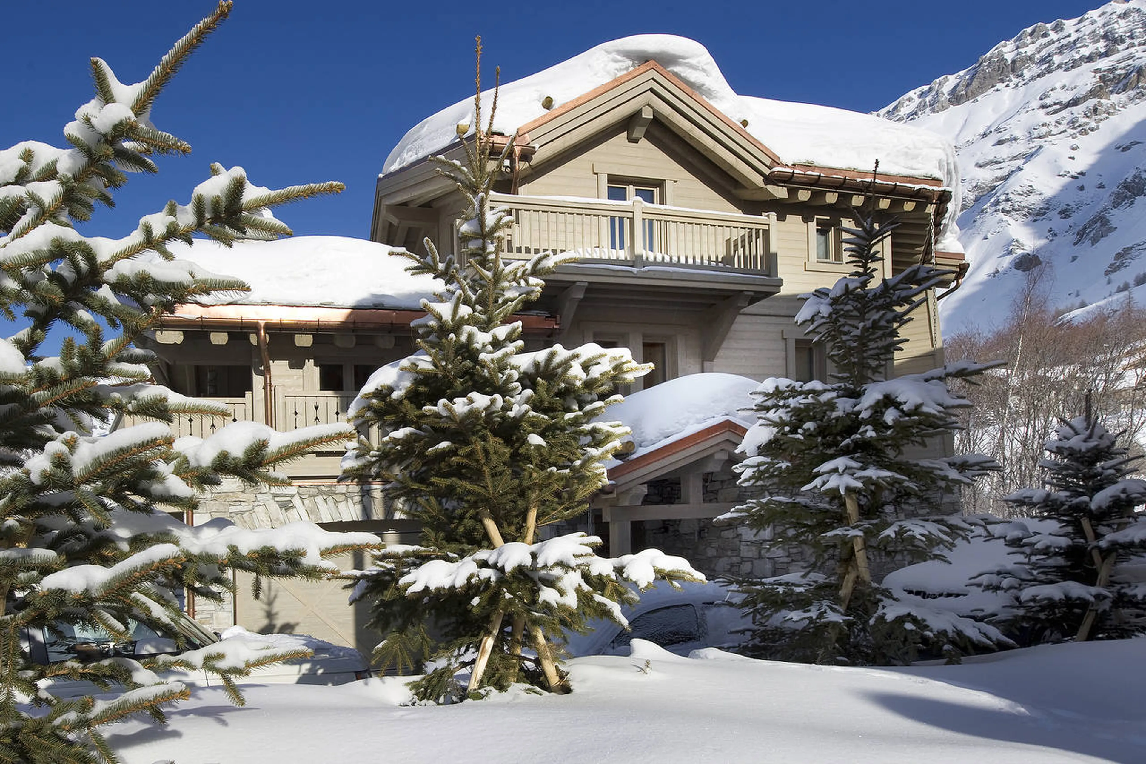 Exterior view of Chalet White Pearl in Val d’Isere