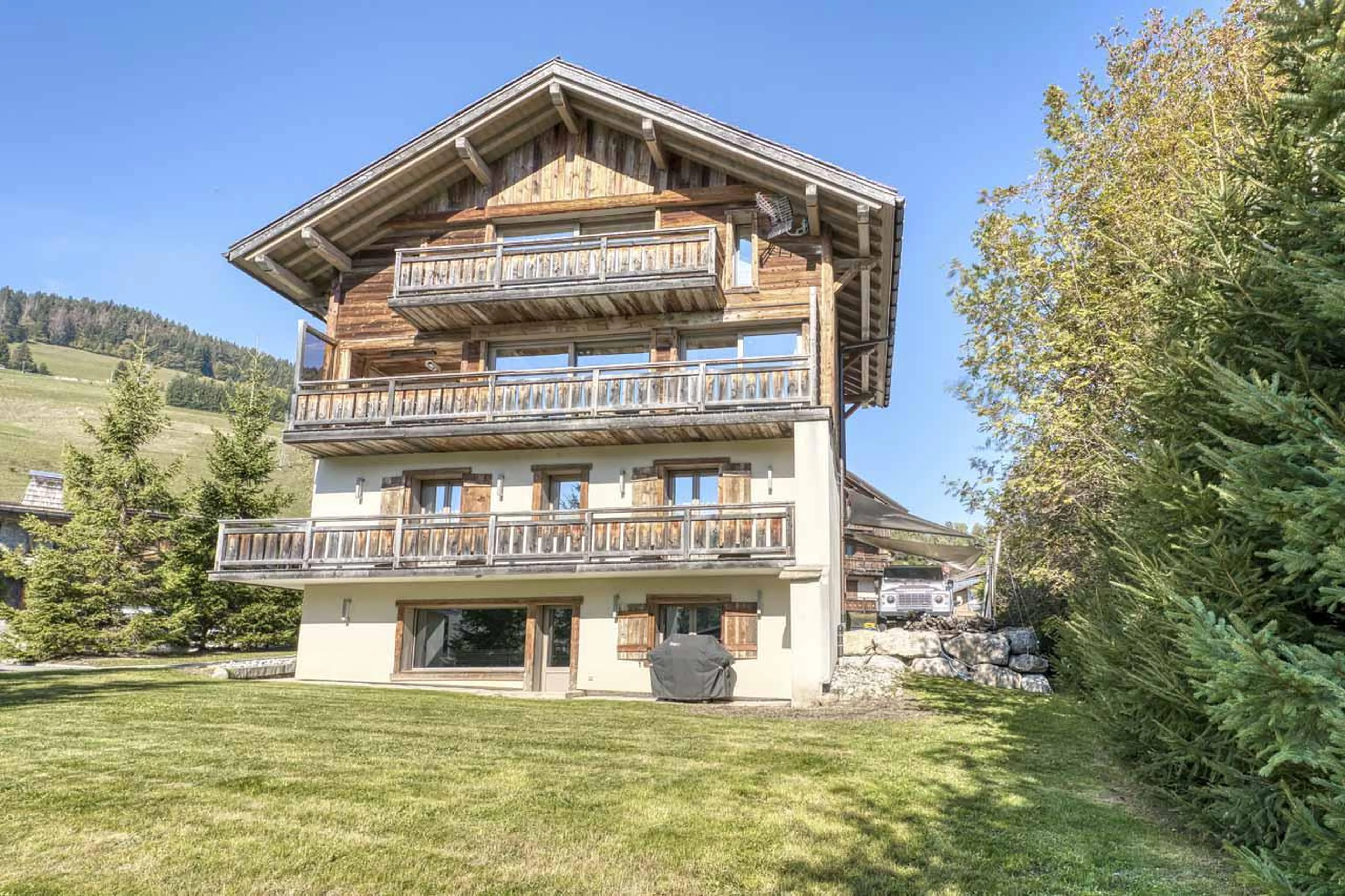 Picturesque setting at Chalet Yeti in Megeve