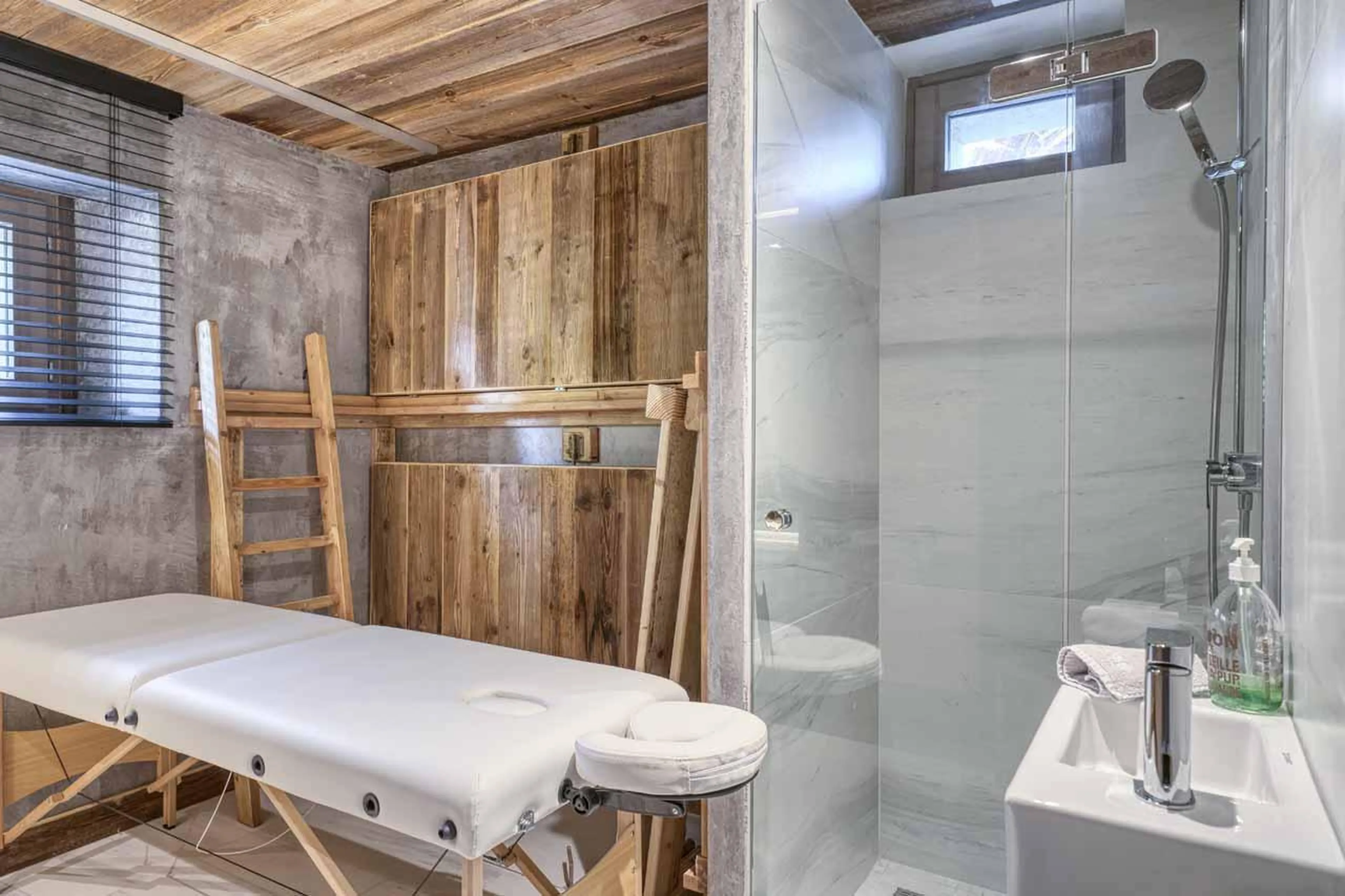 Massage room at Chalet Yeti in Megeve