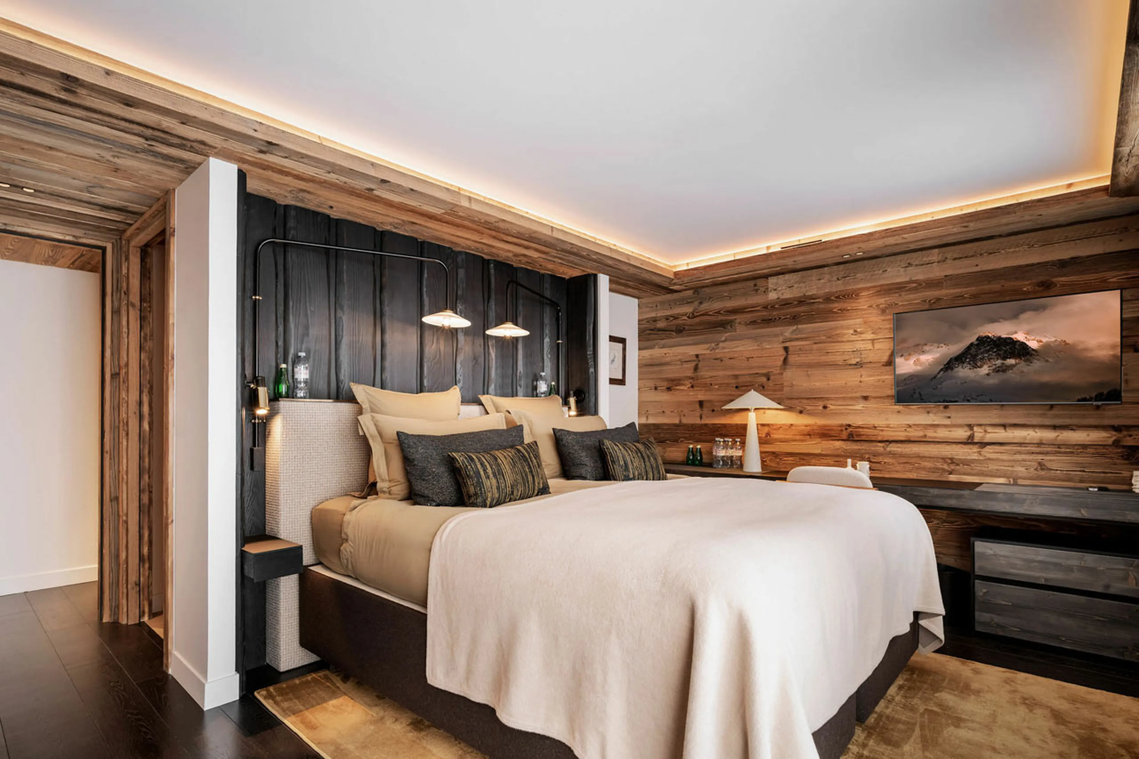 Bedroom 5 at Chalet Yin & Yang in Courchevel 1850