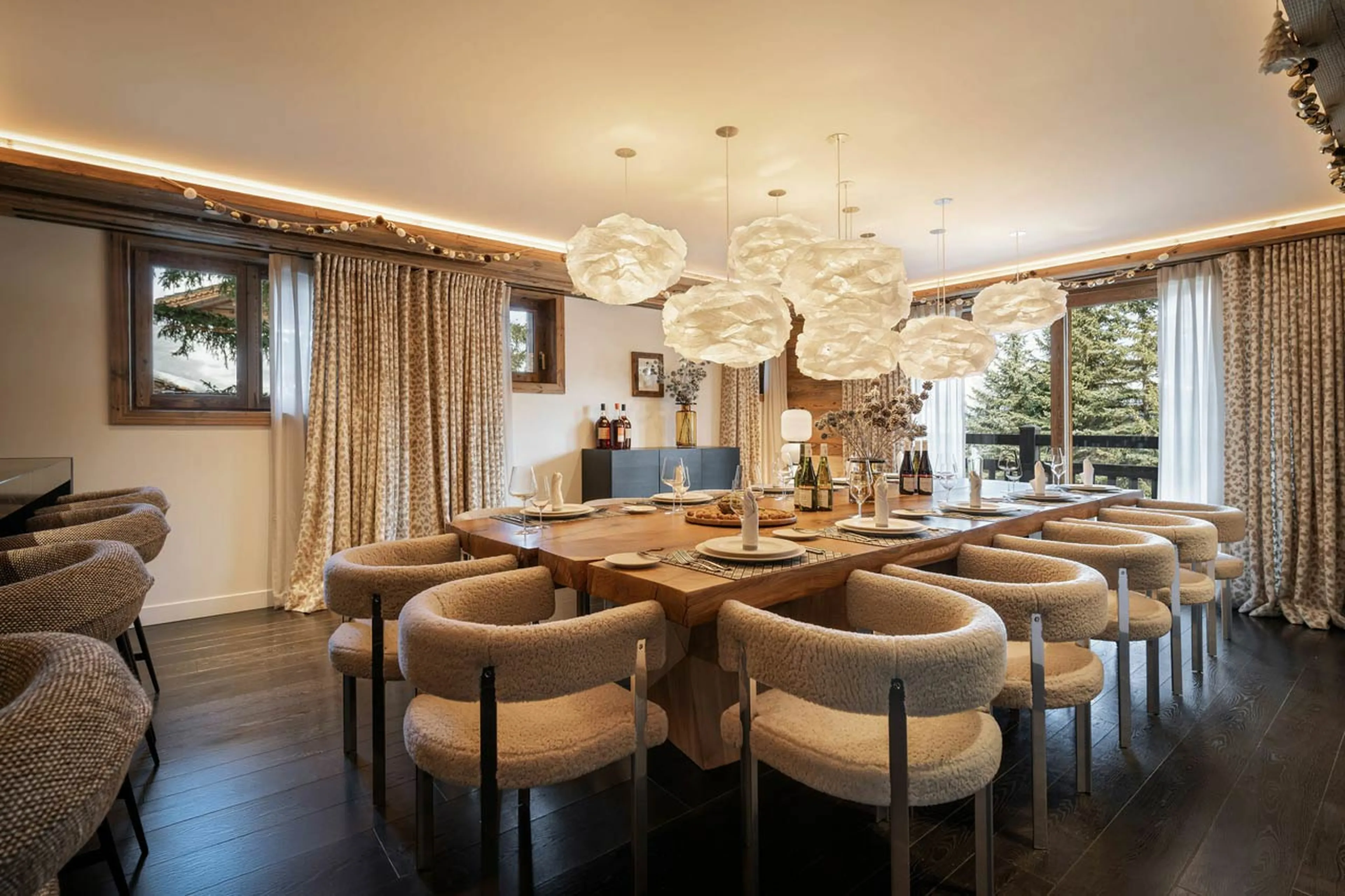 Dining room at Chalet Yin & Yang in Courchevel 1850