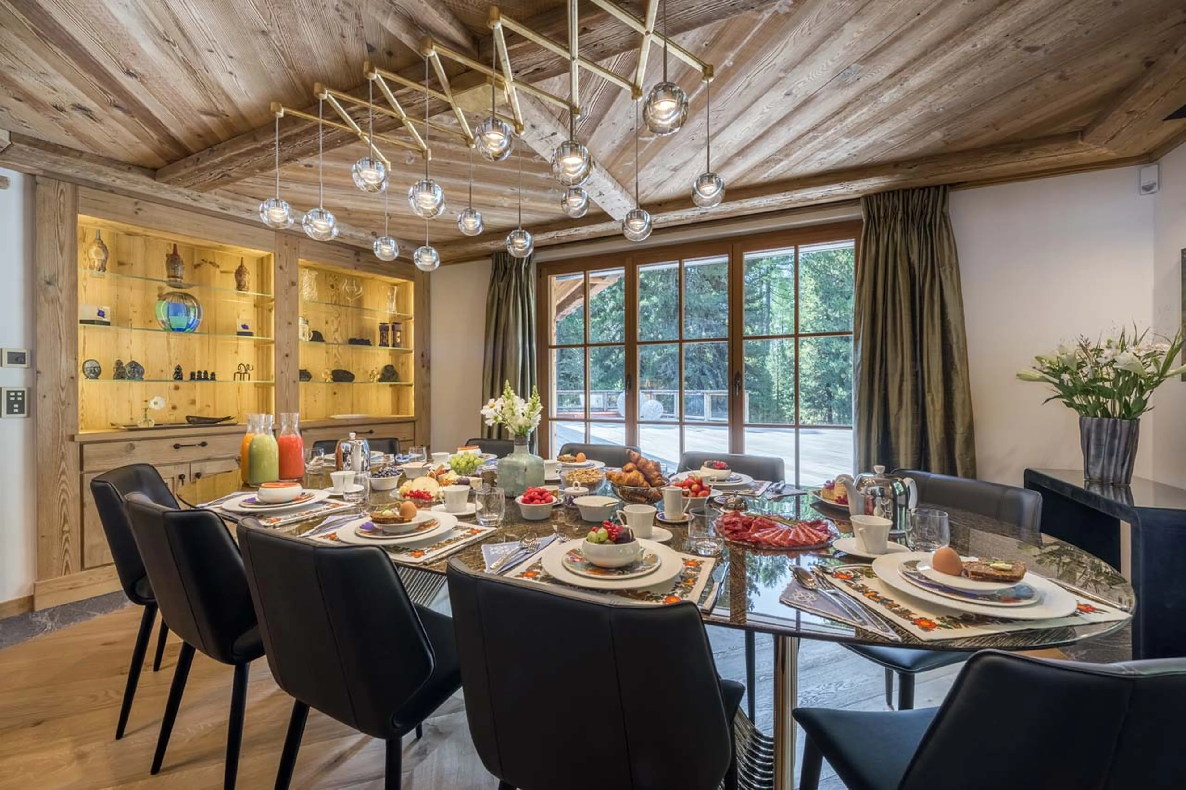 Dining room at Chesa El Toula in St Moritz