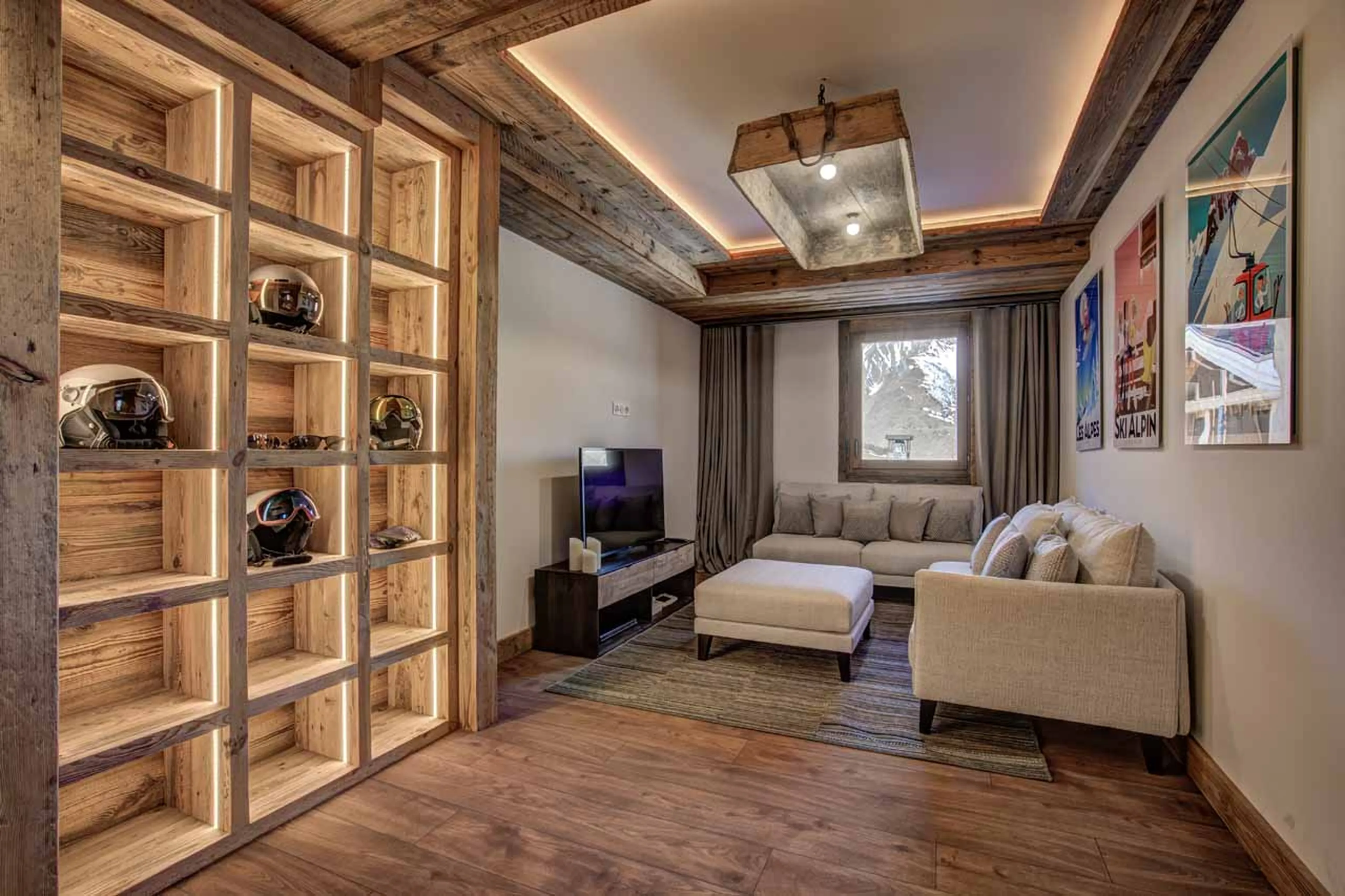 Snug and boot room at Chez Bugi in St Martin de Belleville