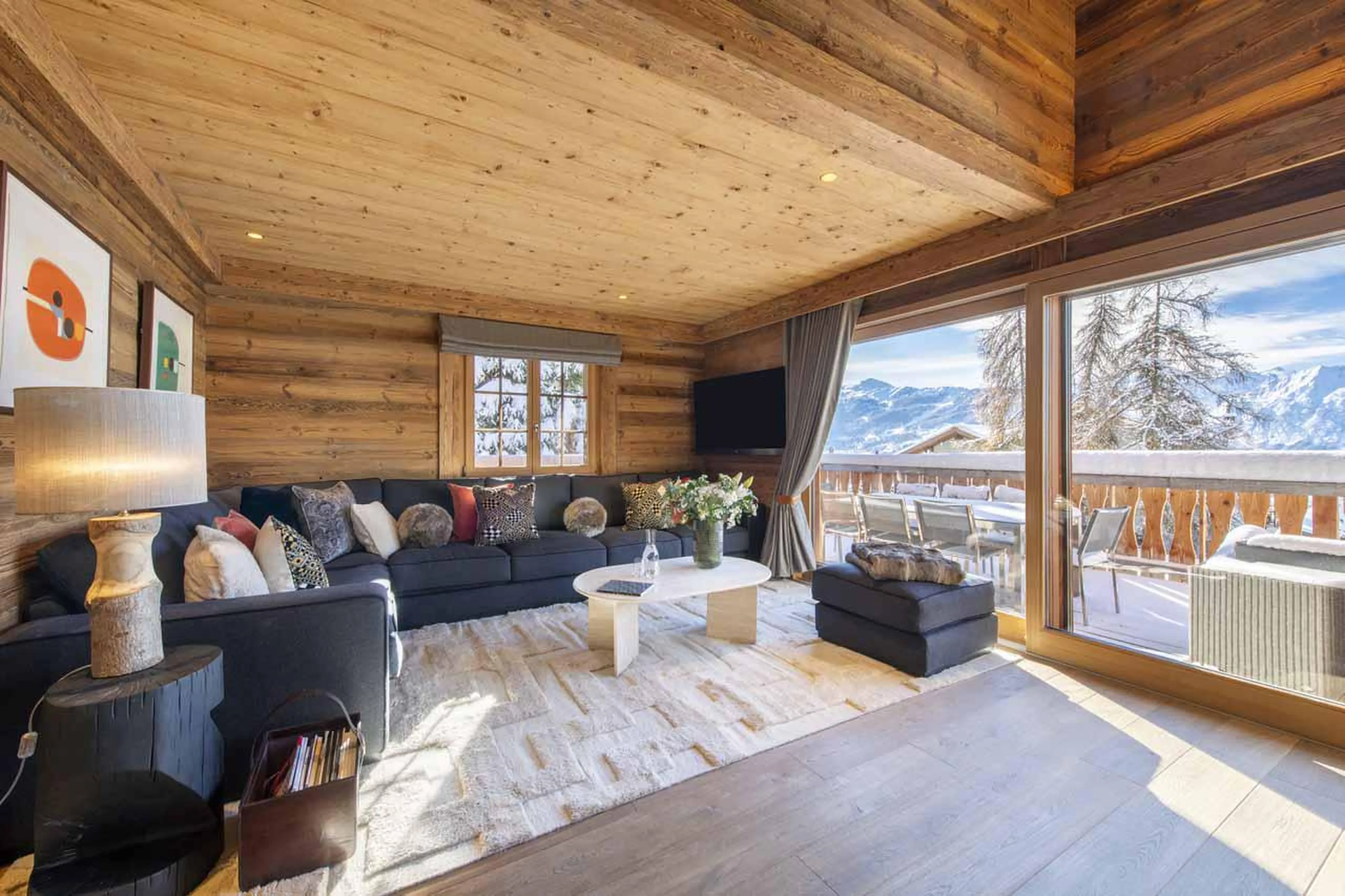 Cosy living area at Chalet Daphne in Verbier