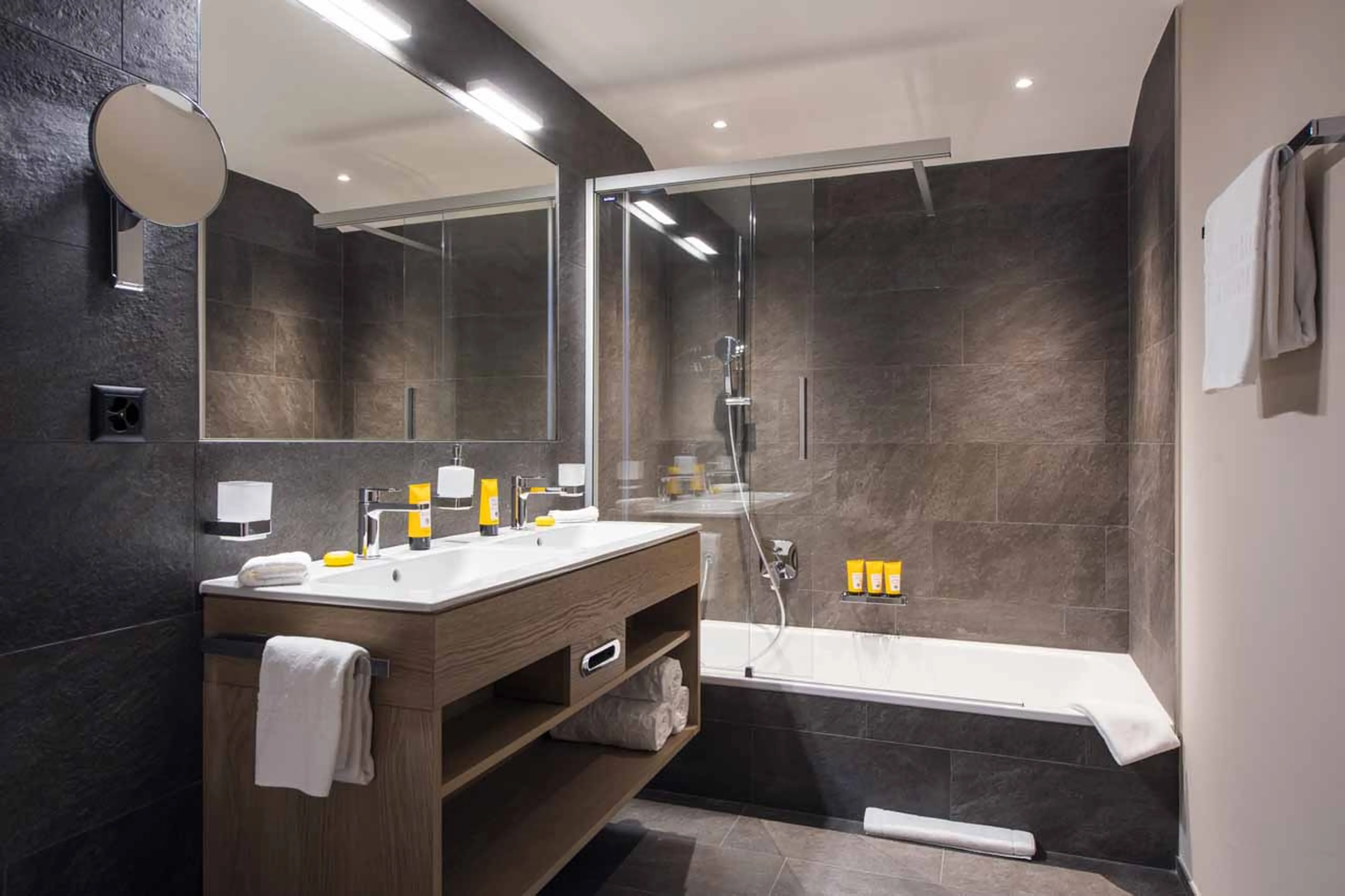 Shared bathroom at Christiania Penthouse in Zermatt