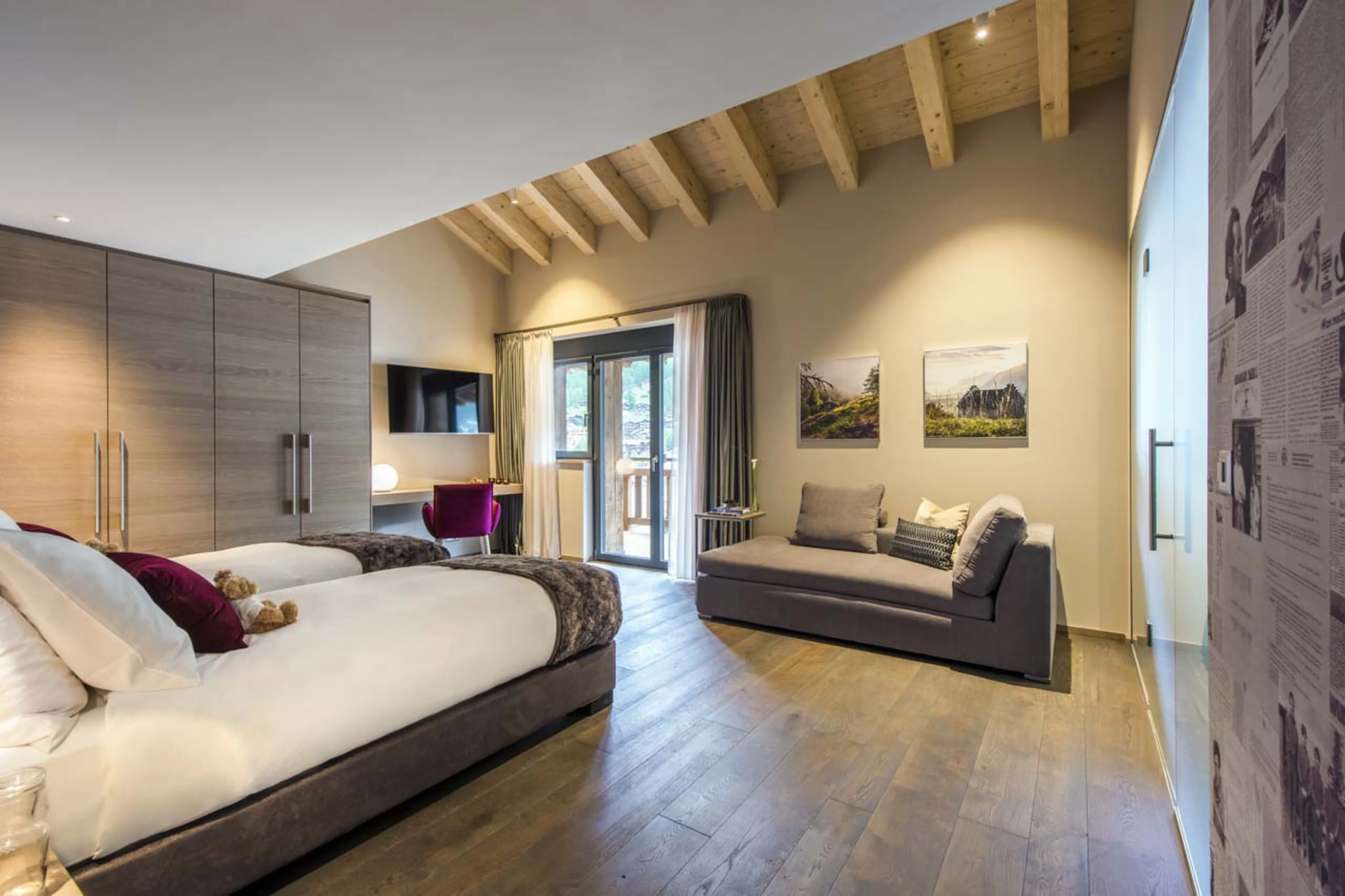 Bedroom five sitting area in Christiania Penthouse in Zermatt