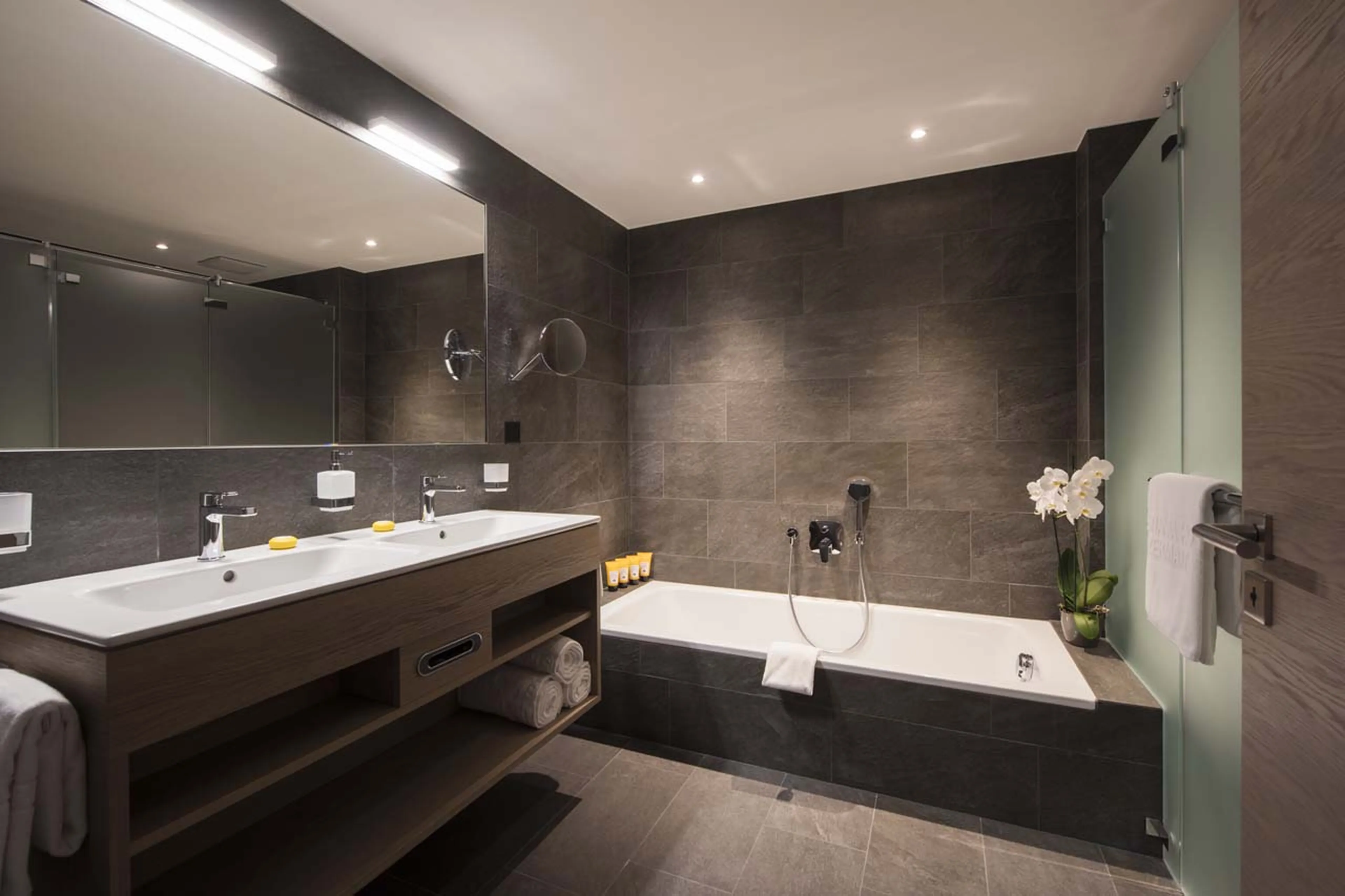 En-suite bathroom seven at Christiania Penthouse in Zermatt