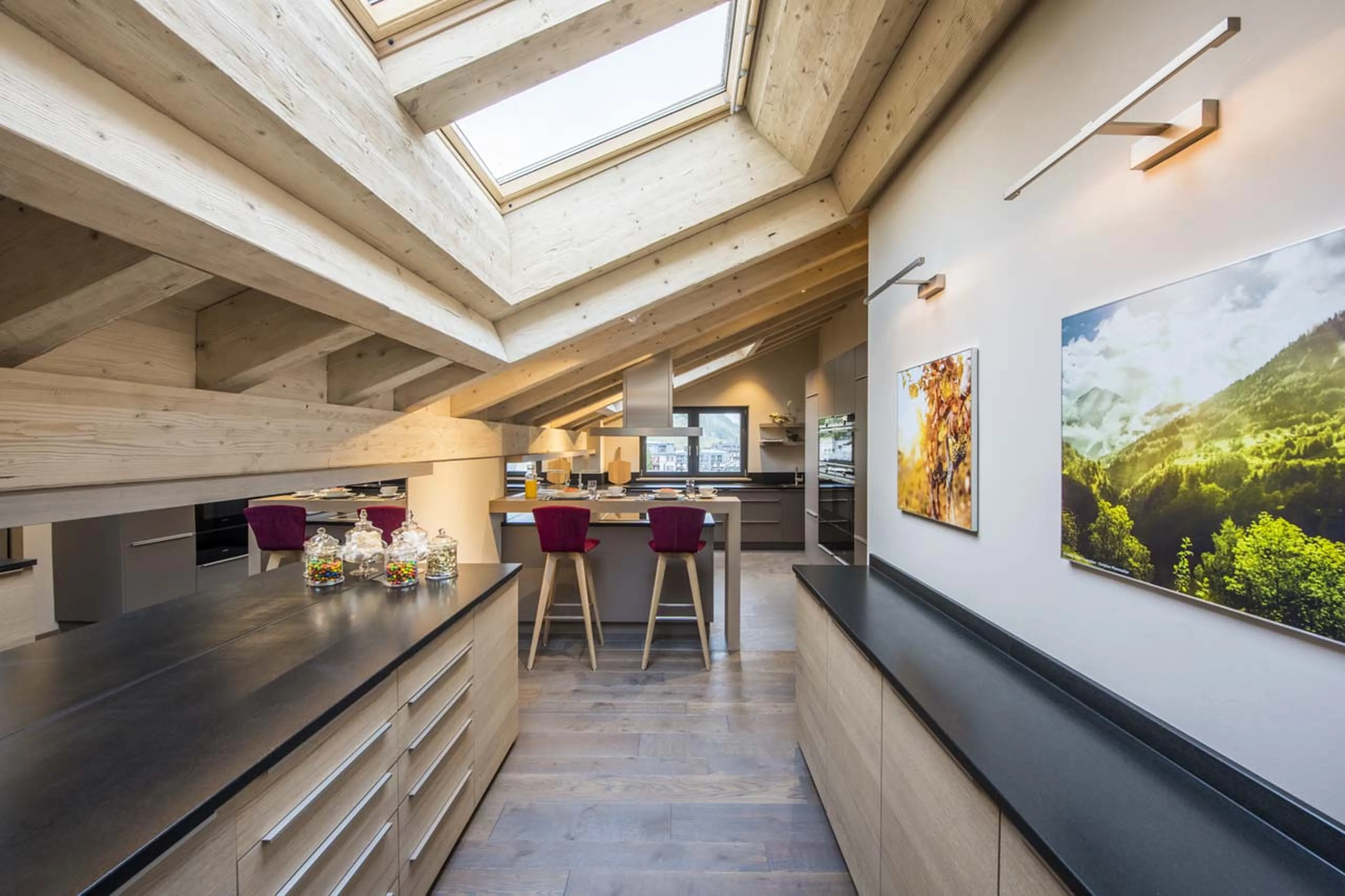 Kitchen with breakfast bar in Christiania Penthouse in Zermatt