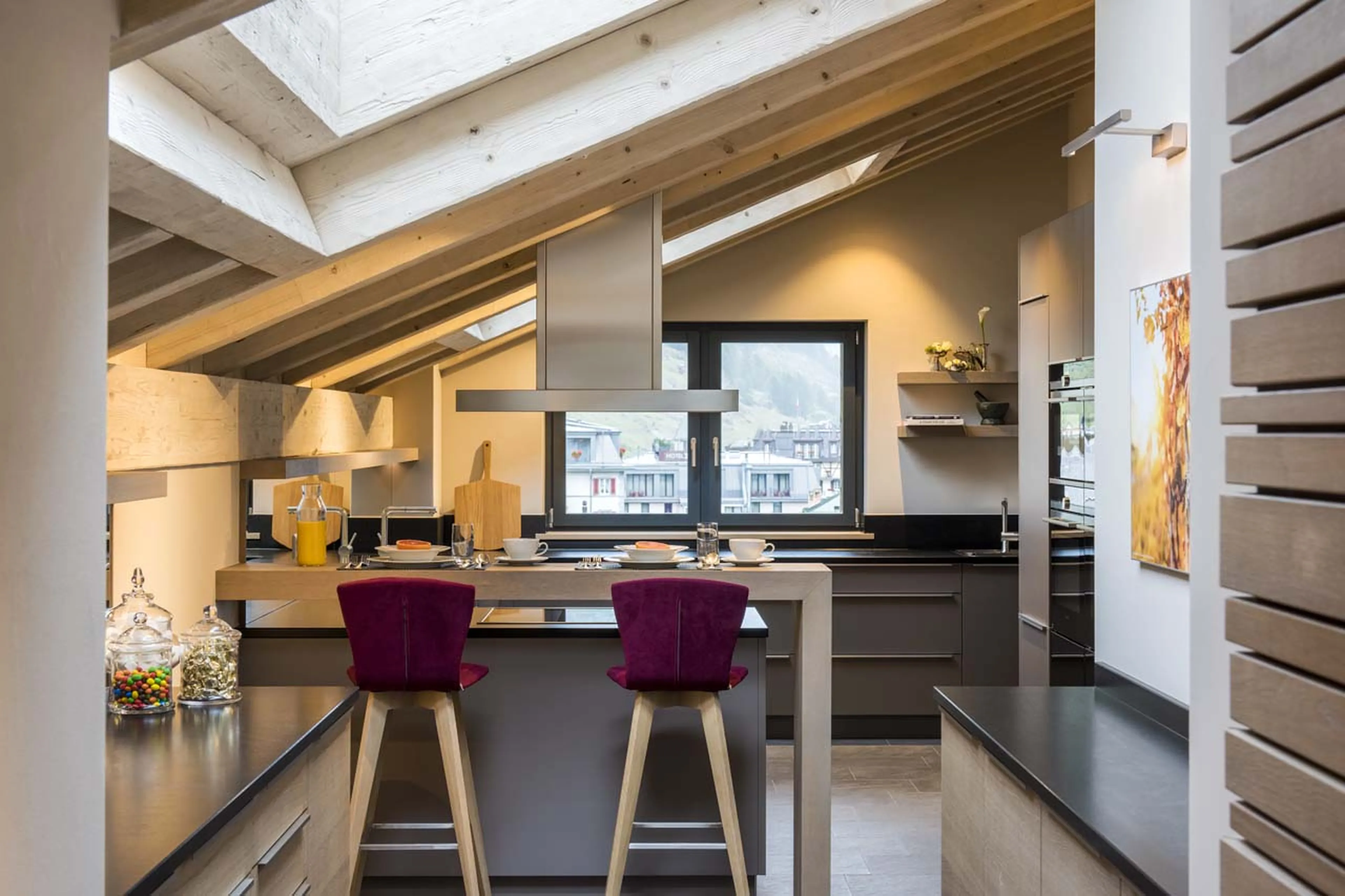 Small breakfast bar at Christiania Penthouse in Zermatt