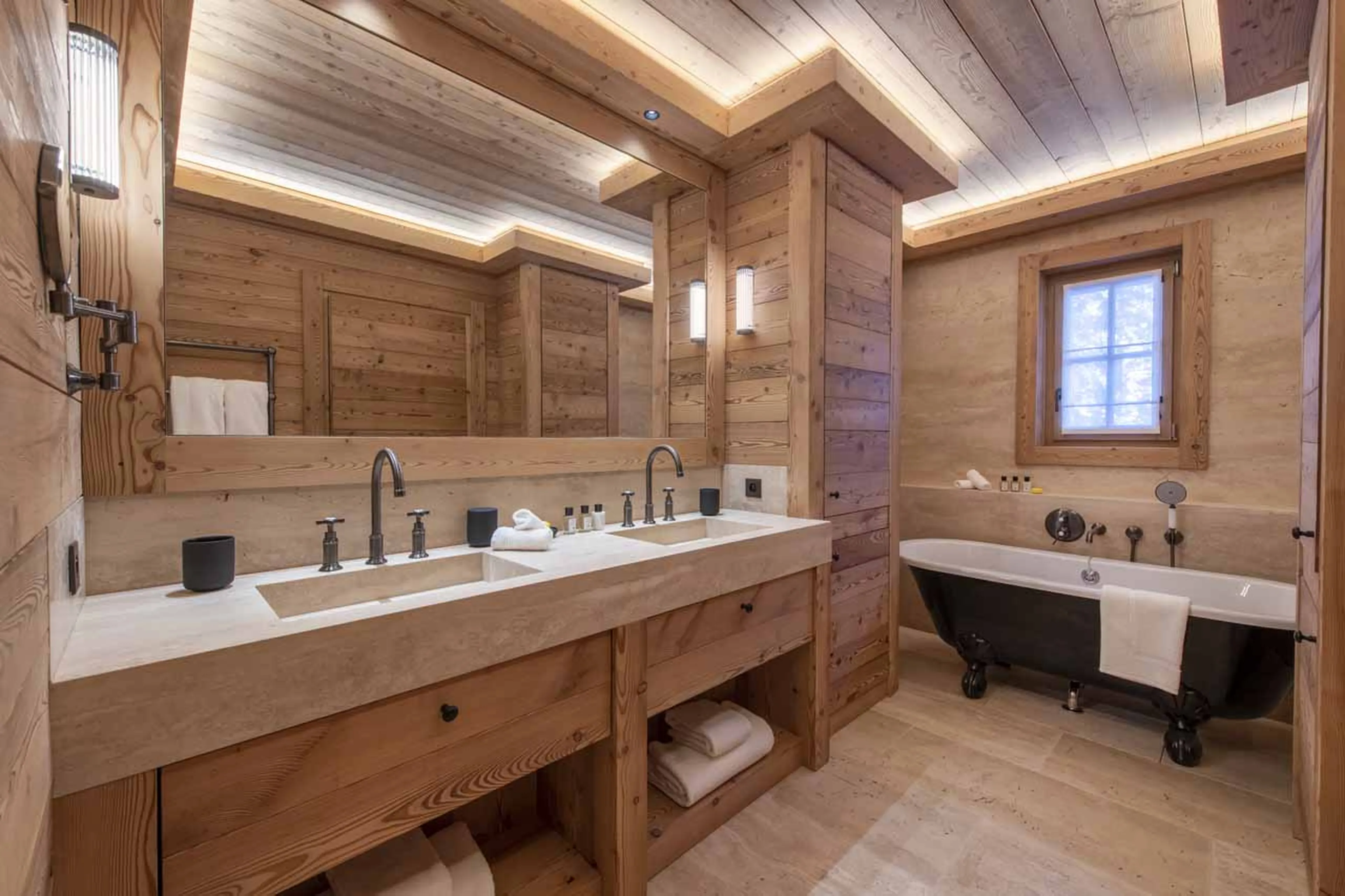 Bathroom one at Chalet Domaine de l'Orme in Meribel