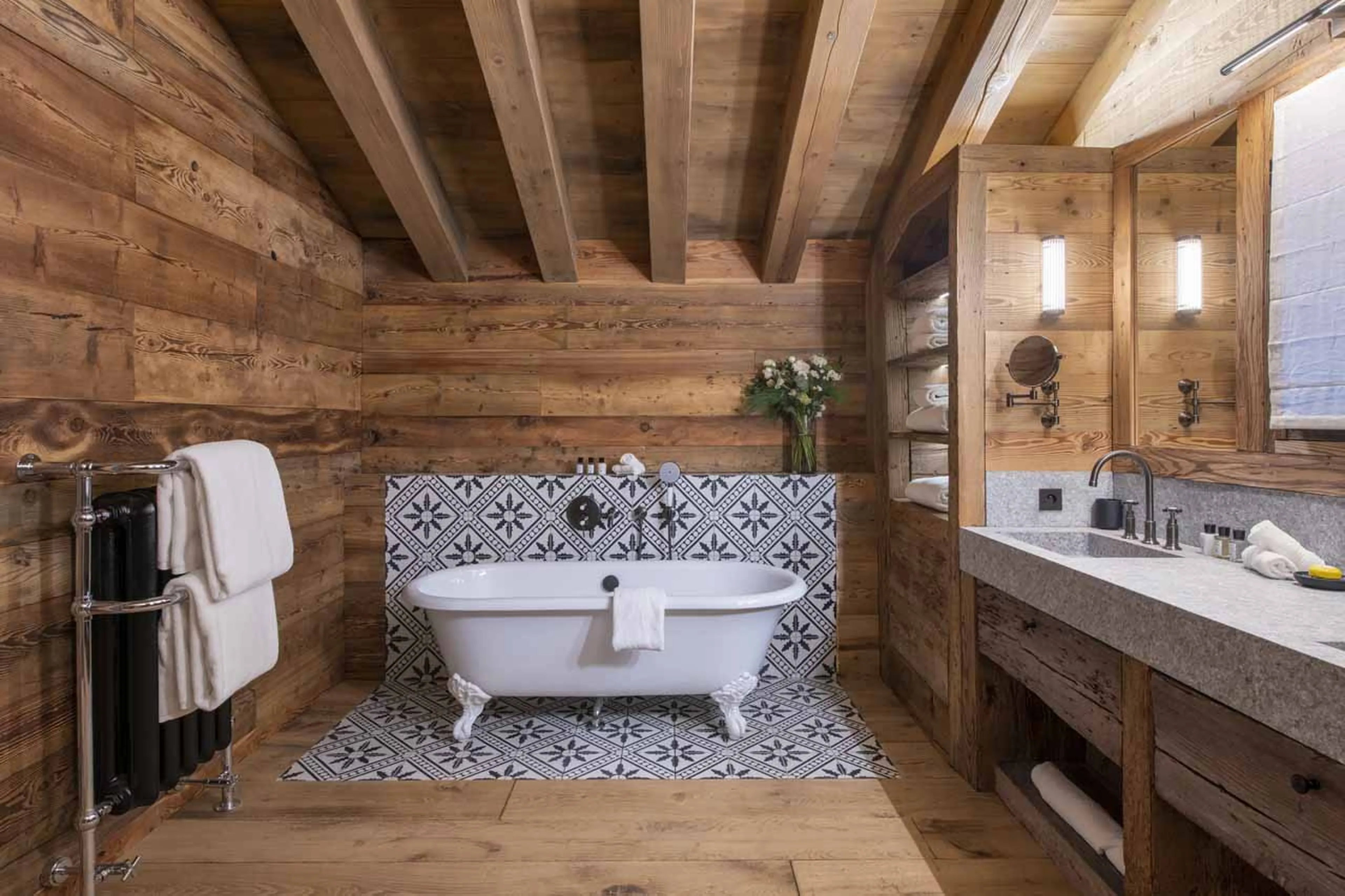 Bathroom six at Chalet Domaine de l'Orme in Meribel