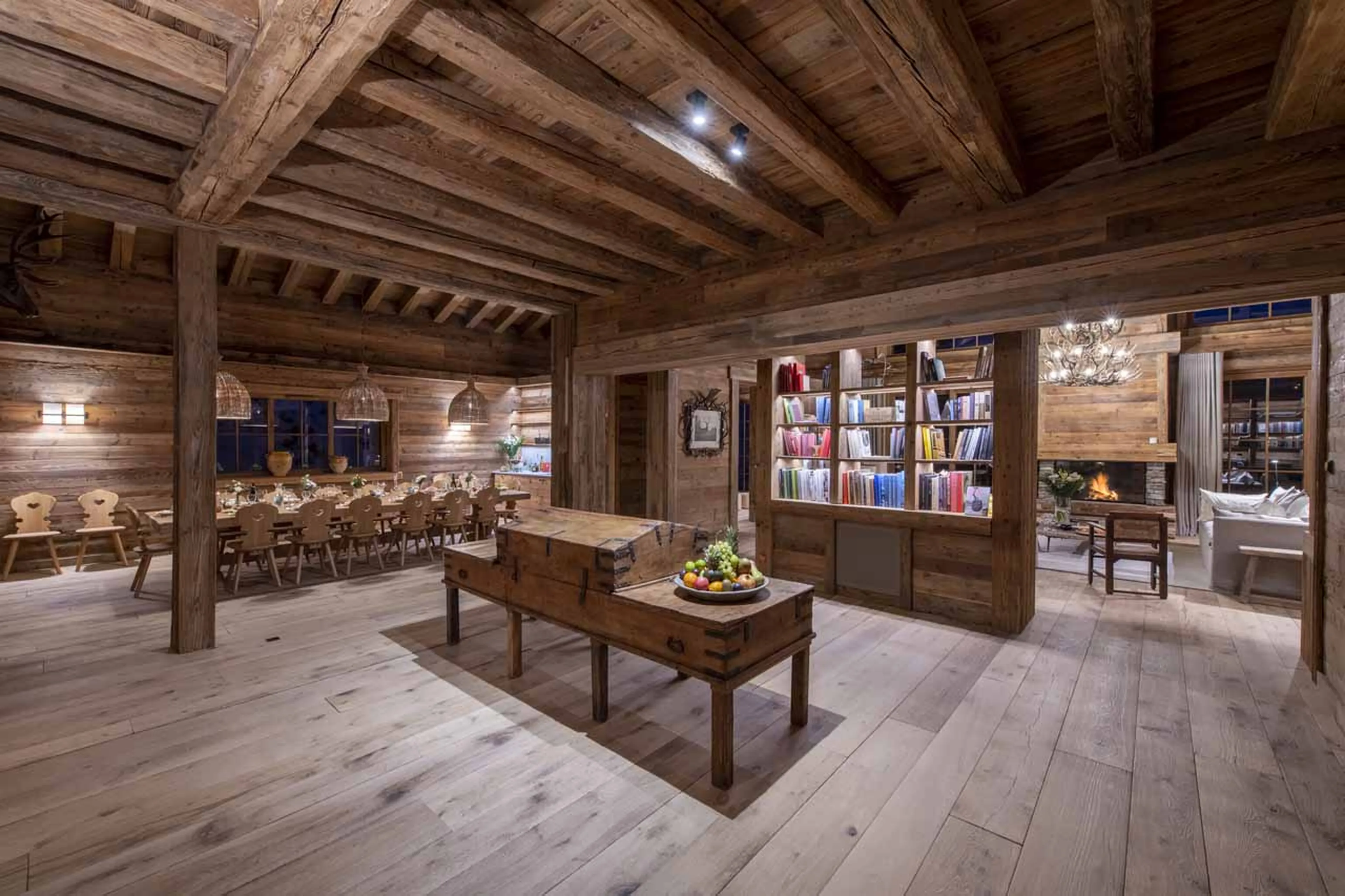Spacious hallway at Chalet Domaine de l'Orme in Meribel