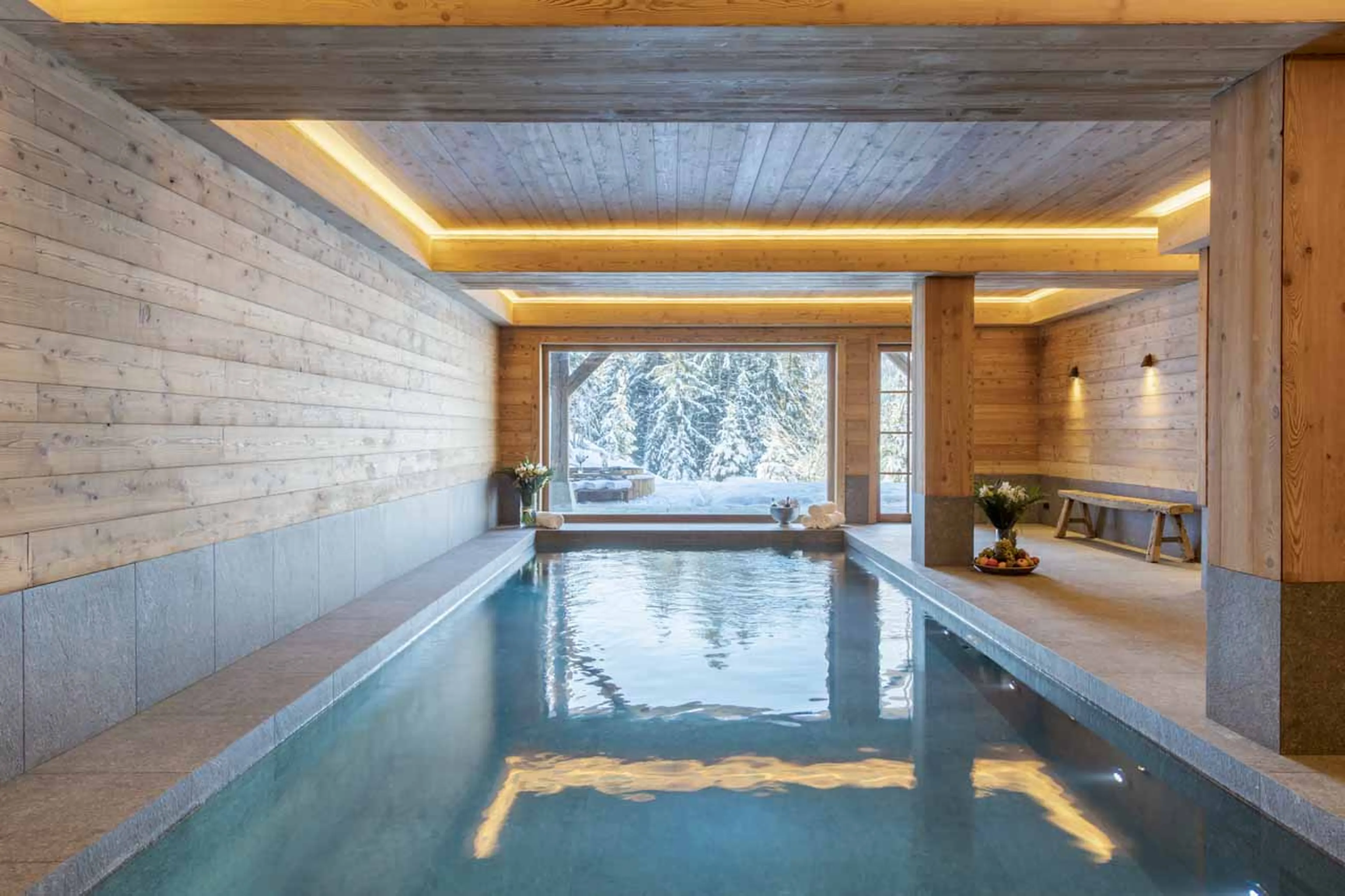 Indoor pool at Chalet Domaine de l'Orme in Meribel