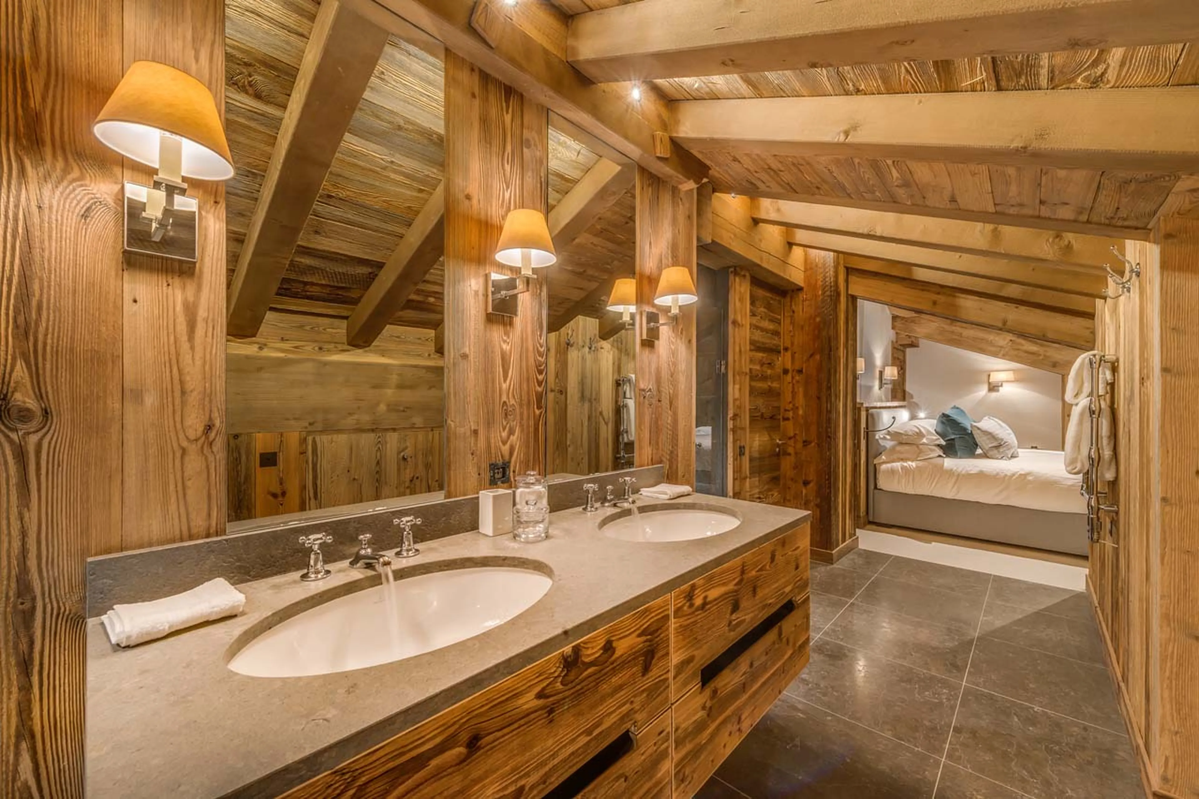 Bedroom one at Etoile Filante in Val d'Isere