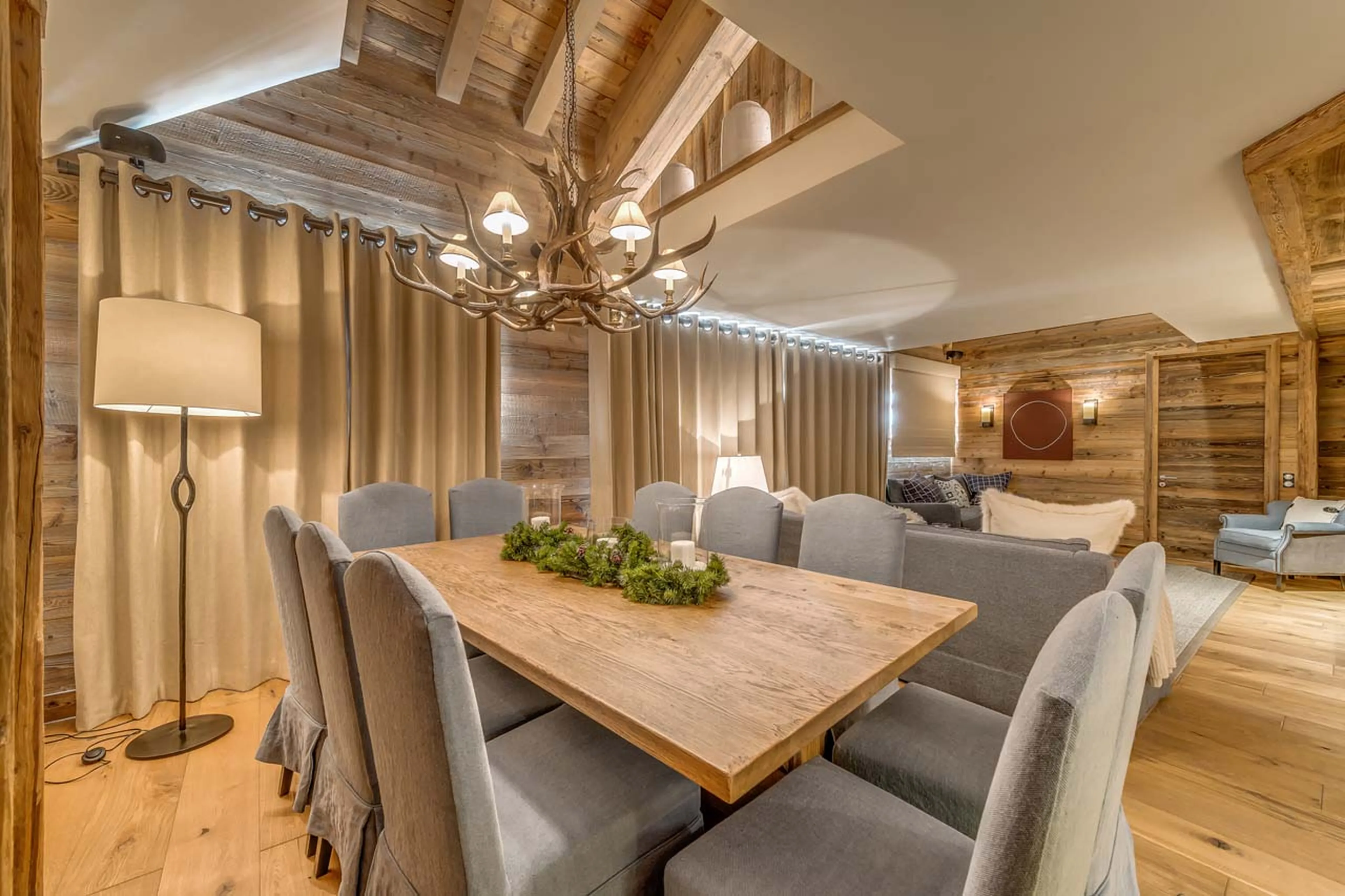 Chandelier above dining table at Etoile Filante in Val d'Isere