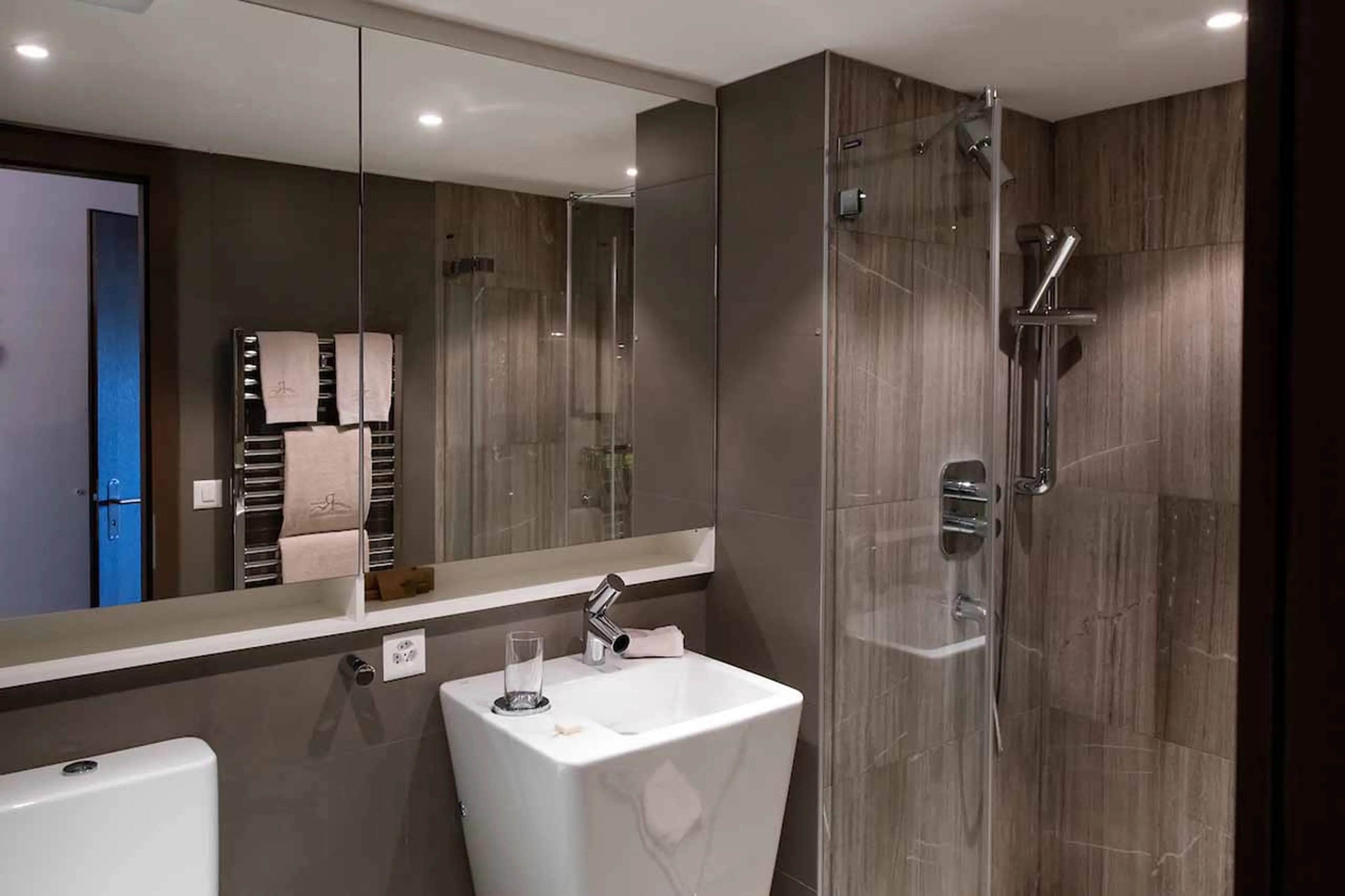 Bathroom at Royalp Family Duplex Residence in Villars-sur-Ollon