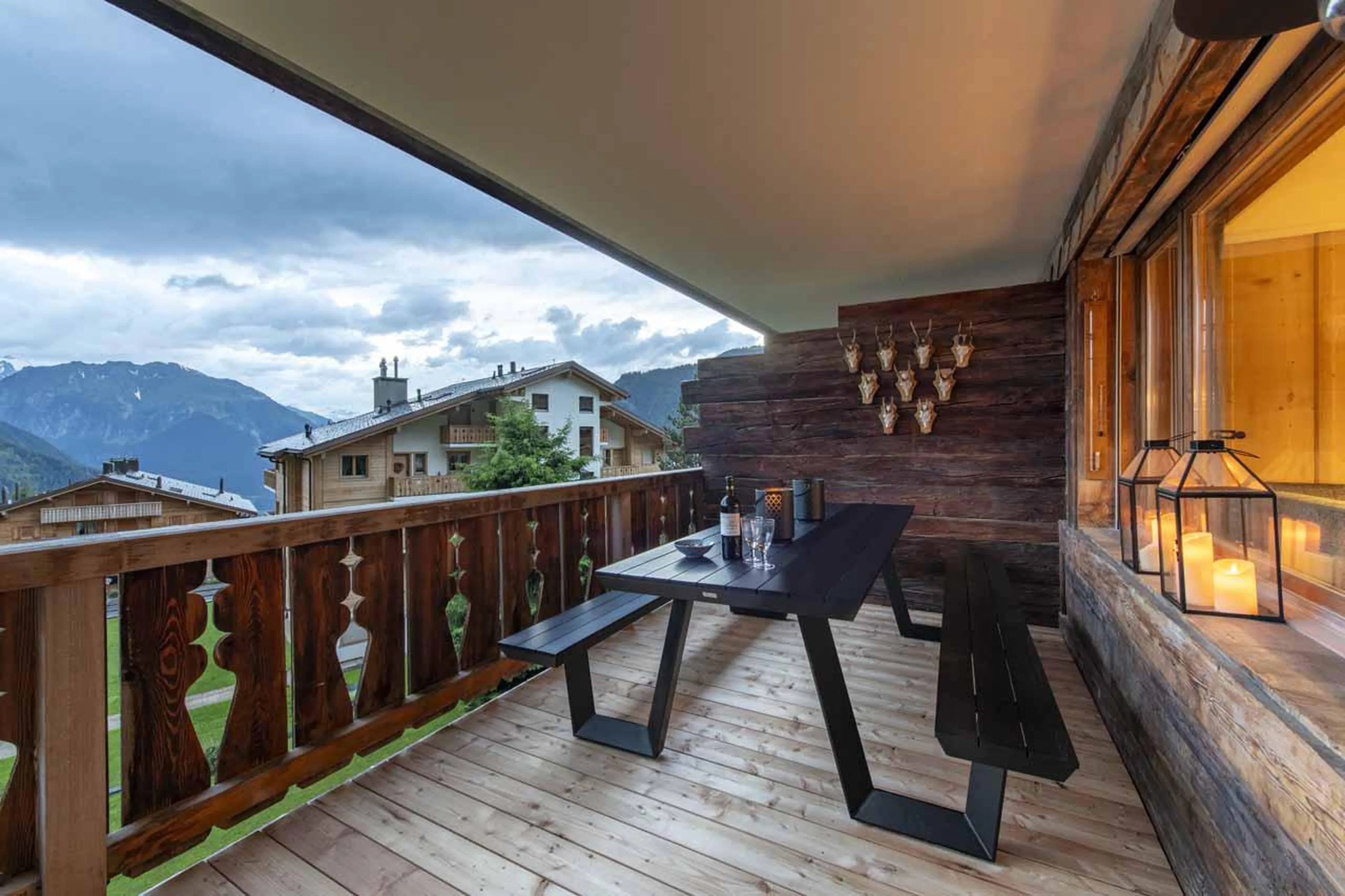 Balcony seating at Fleur de Lin 204, Verbier