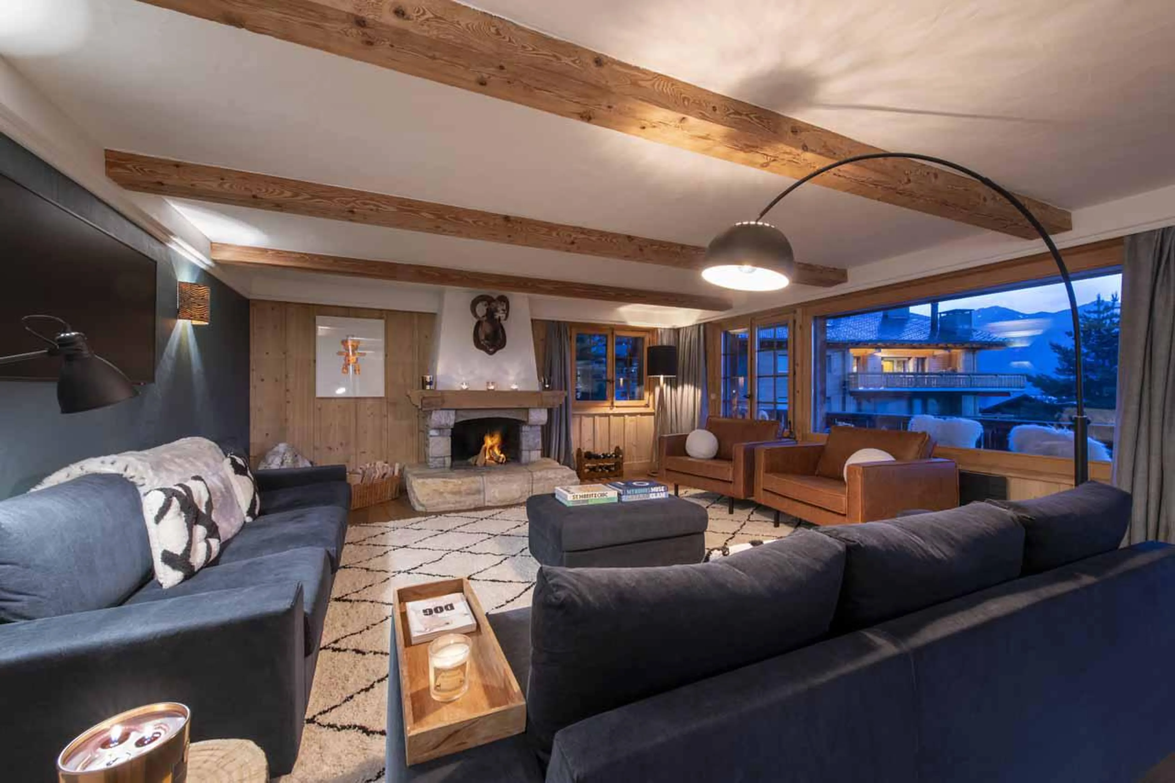 Spacious living room in Fleur de Lin 204, Verbier