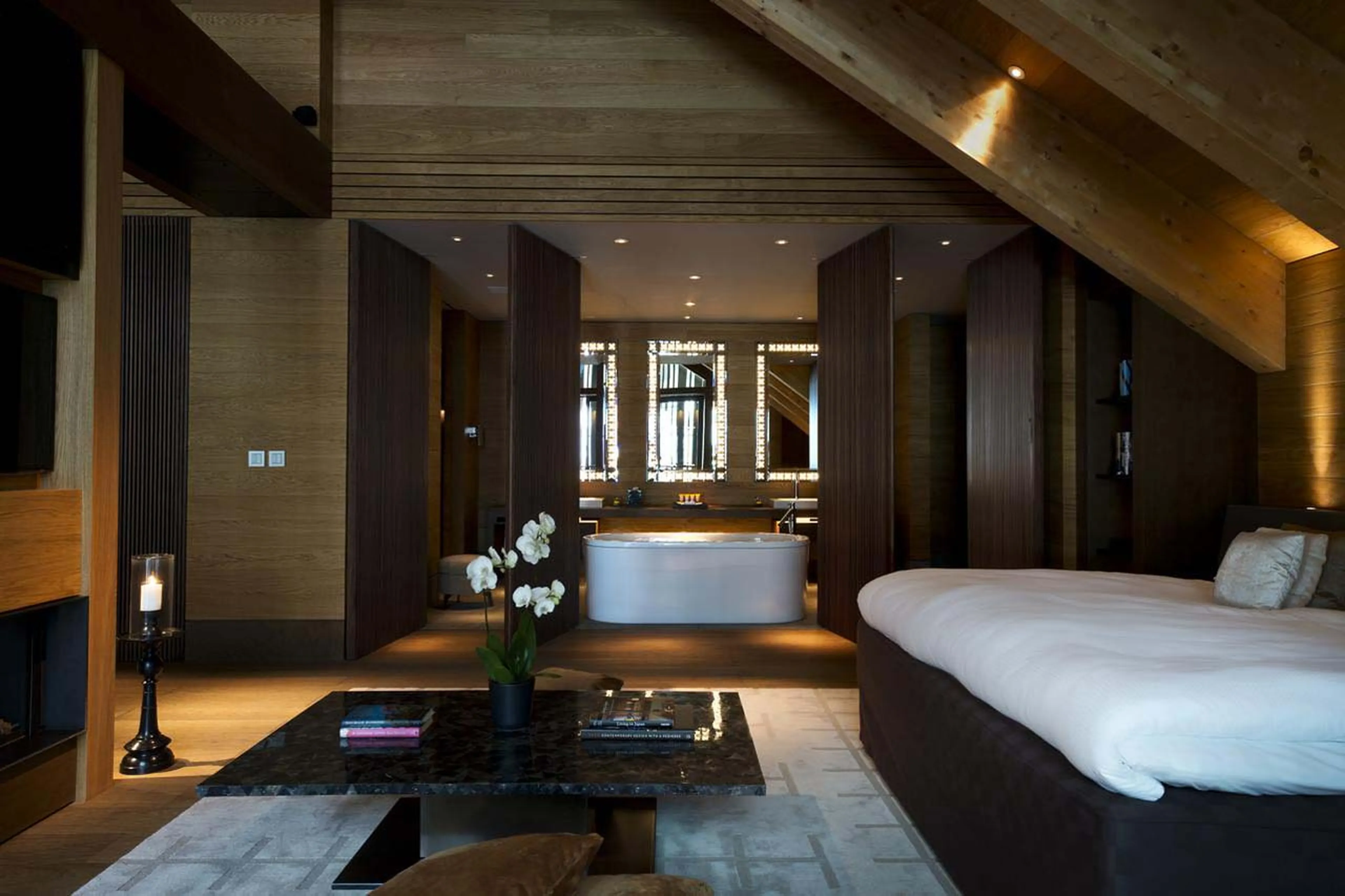 Semi-open bathroom at Gemsstock Suite in Andermatt