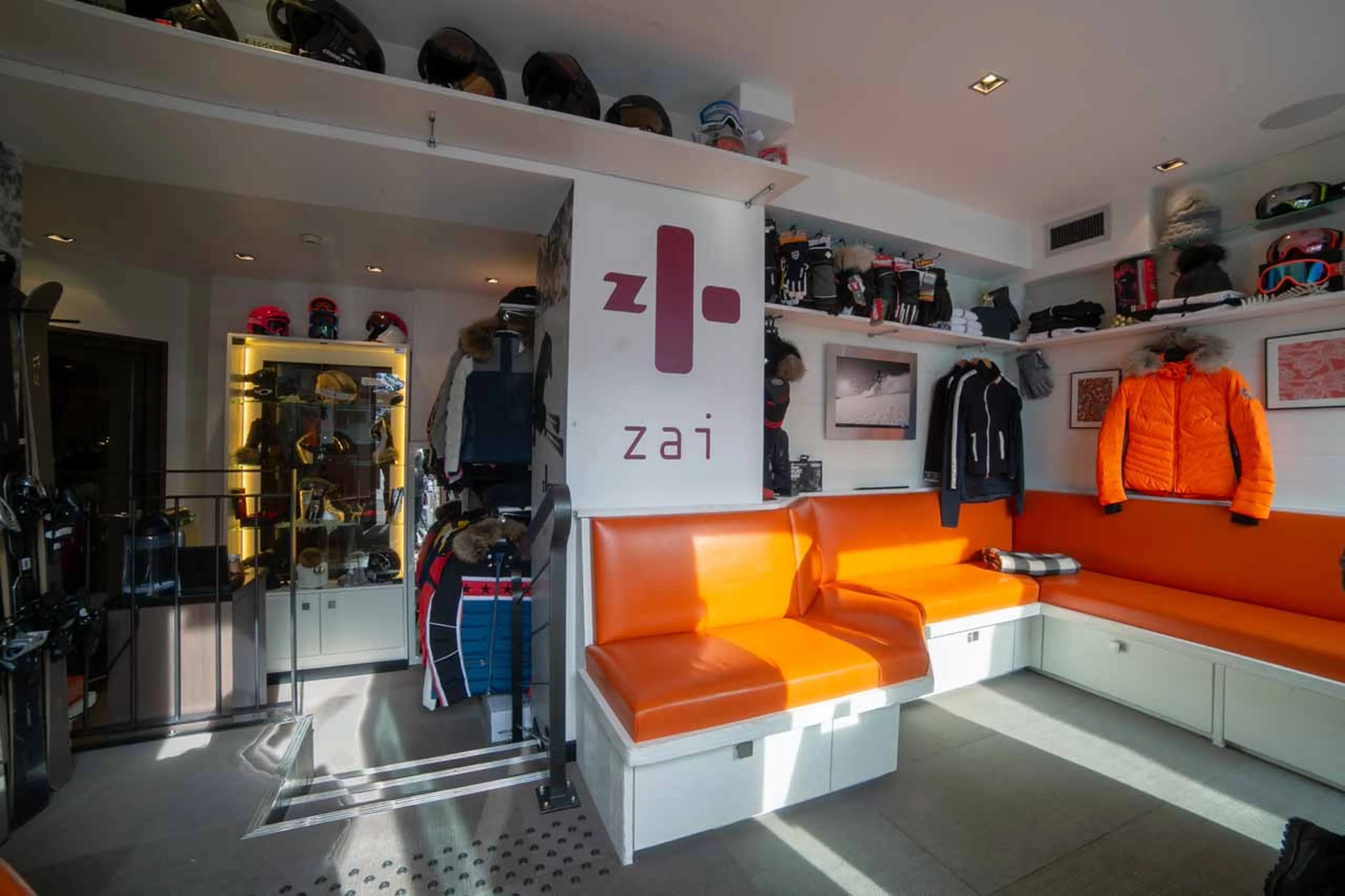Ski room at Apartment Amethyst in Courchevel 1850