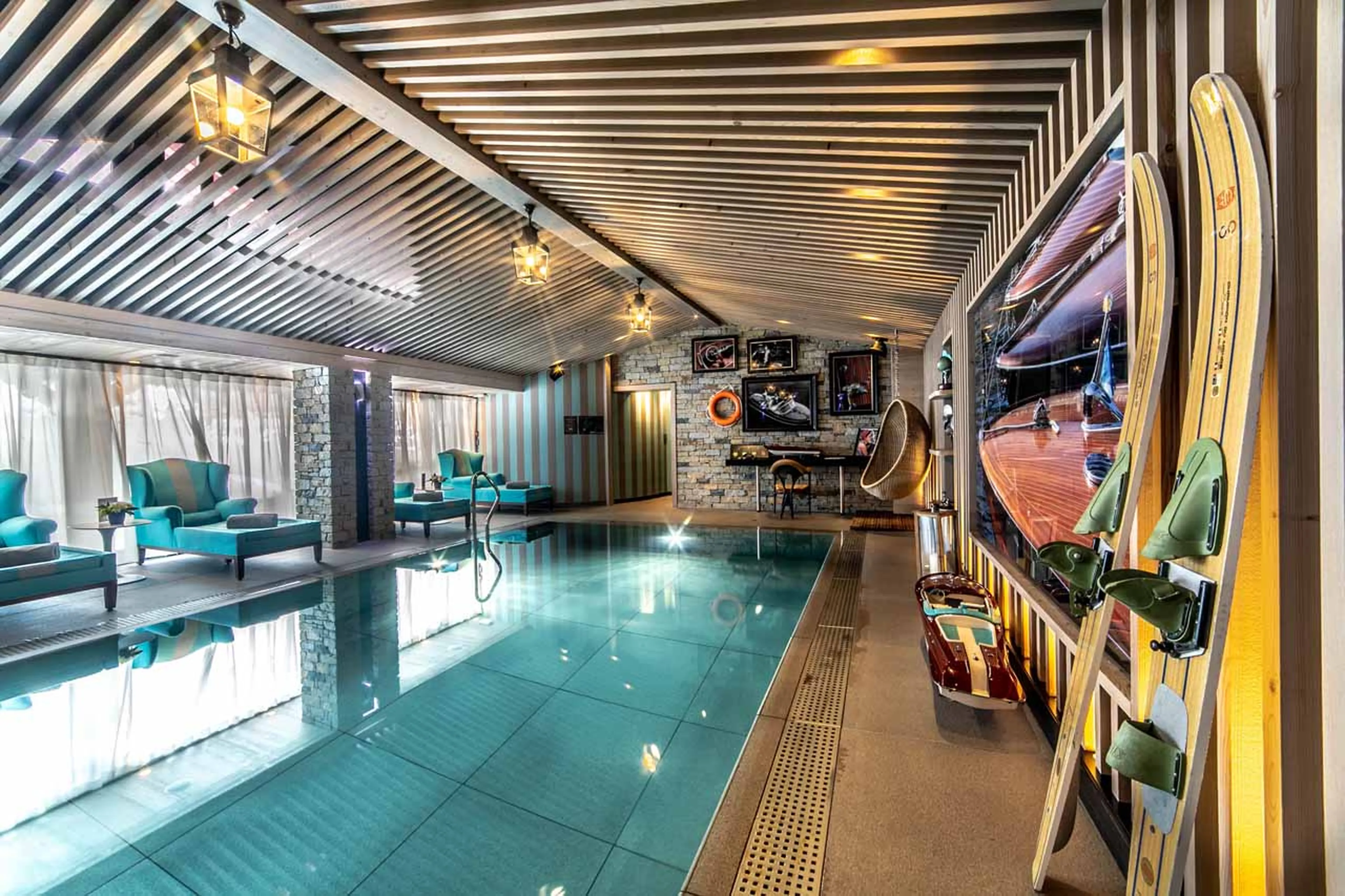 Pool at hotel spa at Apartment Amethyst in Courchevel 1850