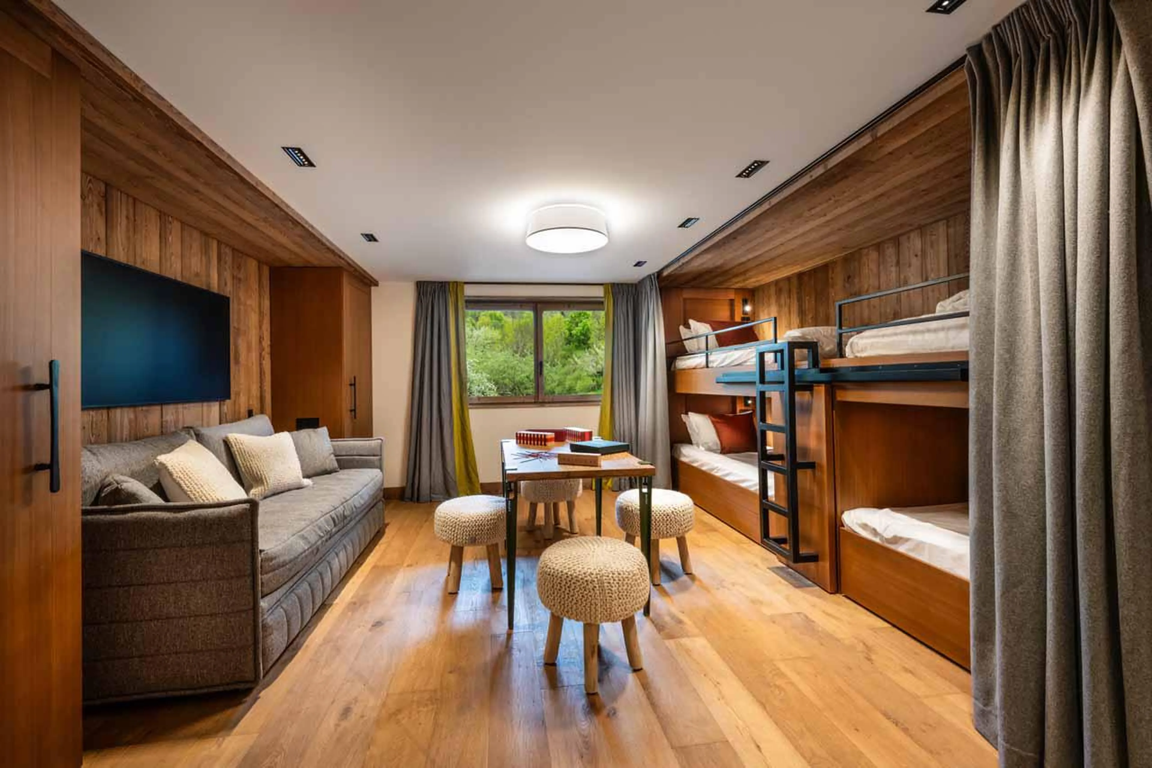 Bedroom six at Granite Mountain Lodge in Chamonix