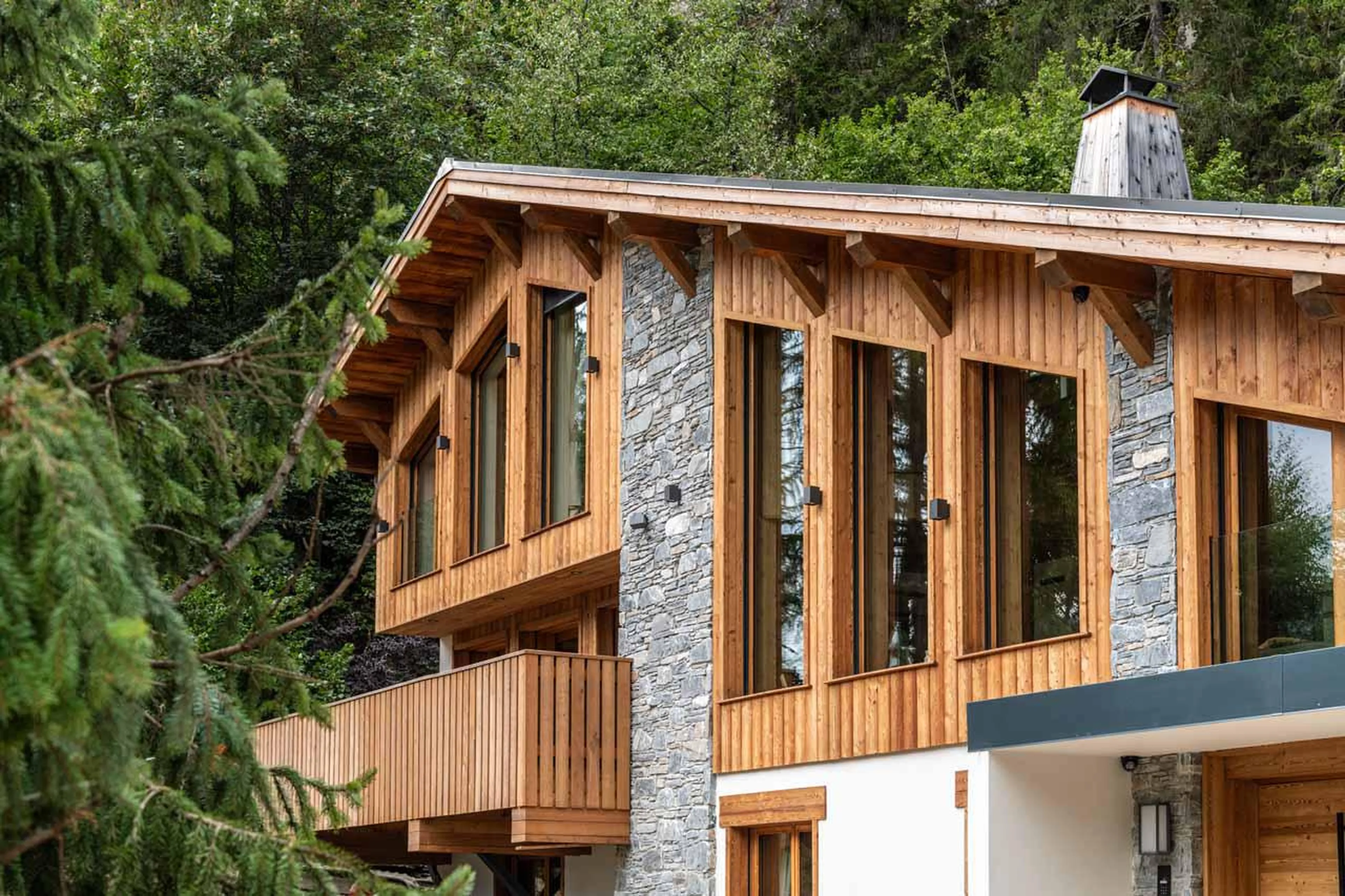 Exterior of Granite Mountain Lodge in Chamonix