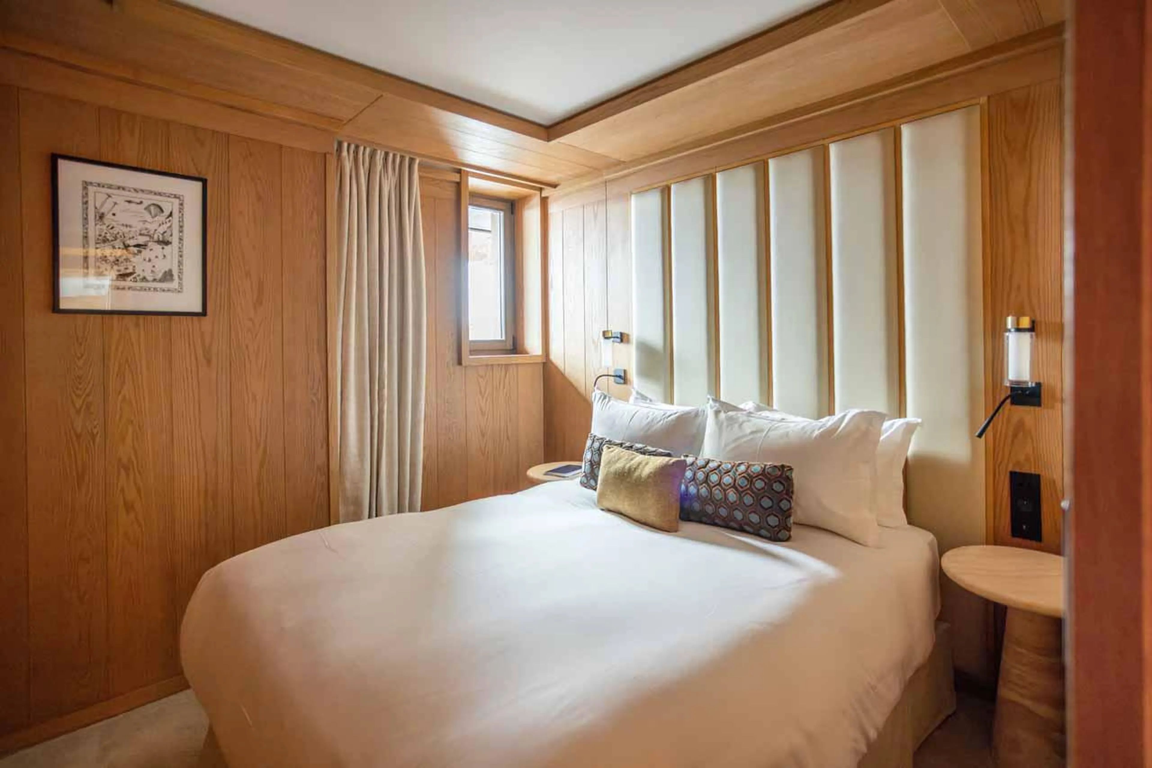 Double bedroom in Sasha Apartment 3, Courchevel 1850