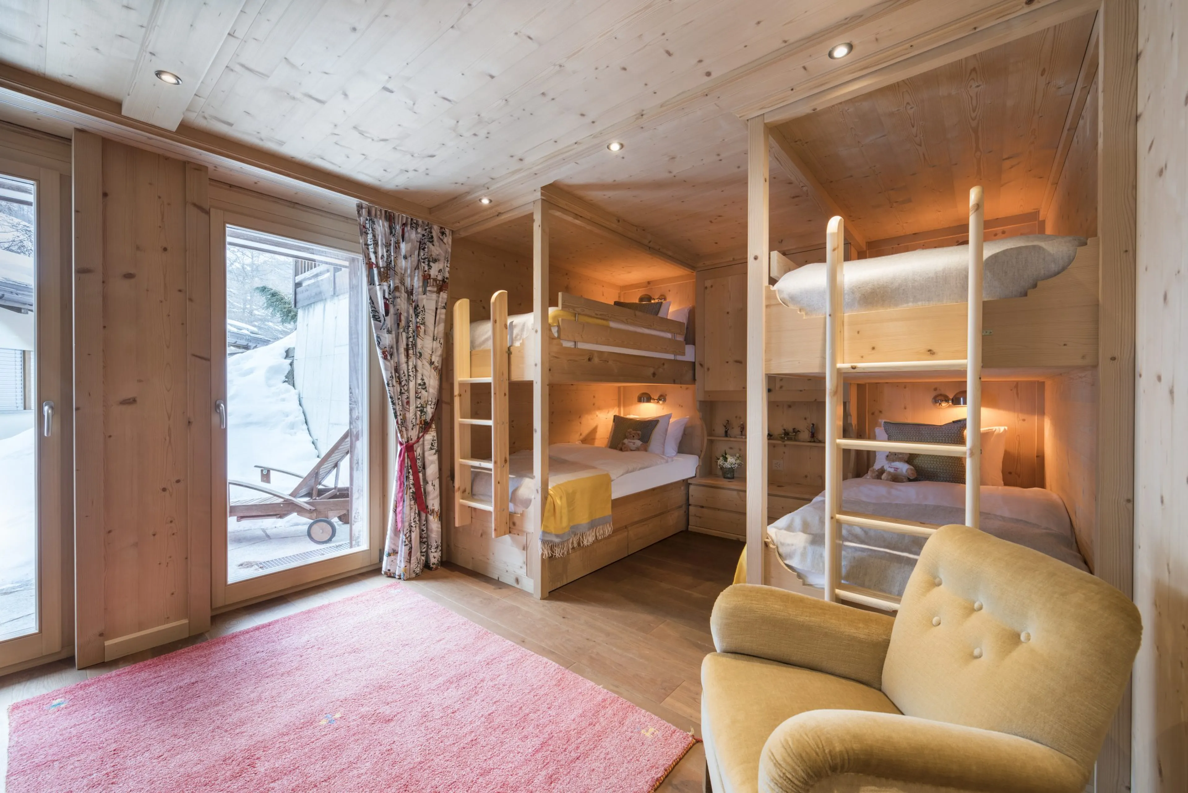 Bunk bedroom at Haus Leytron in Zermatt