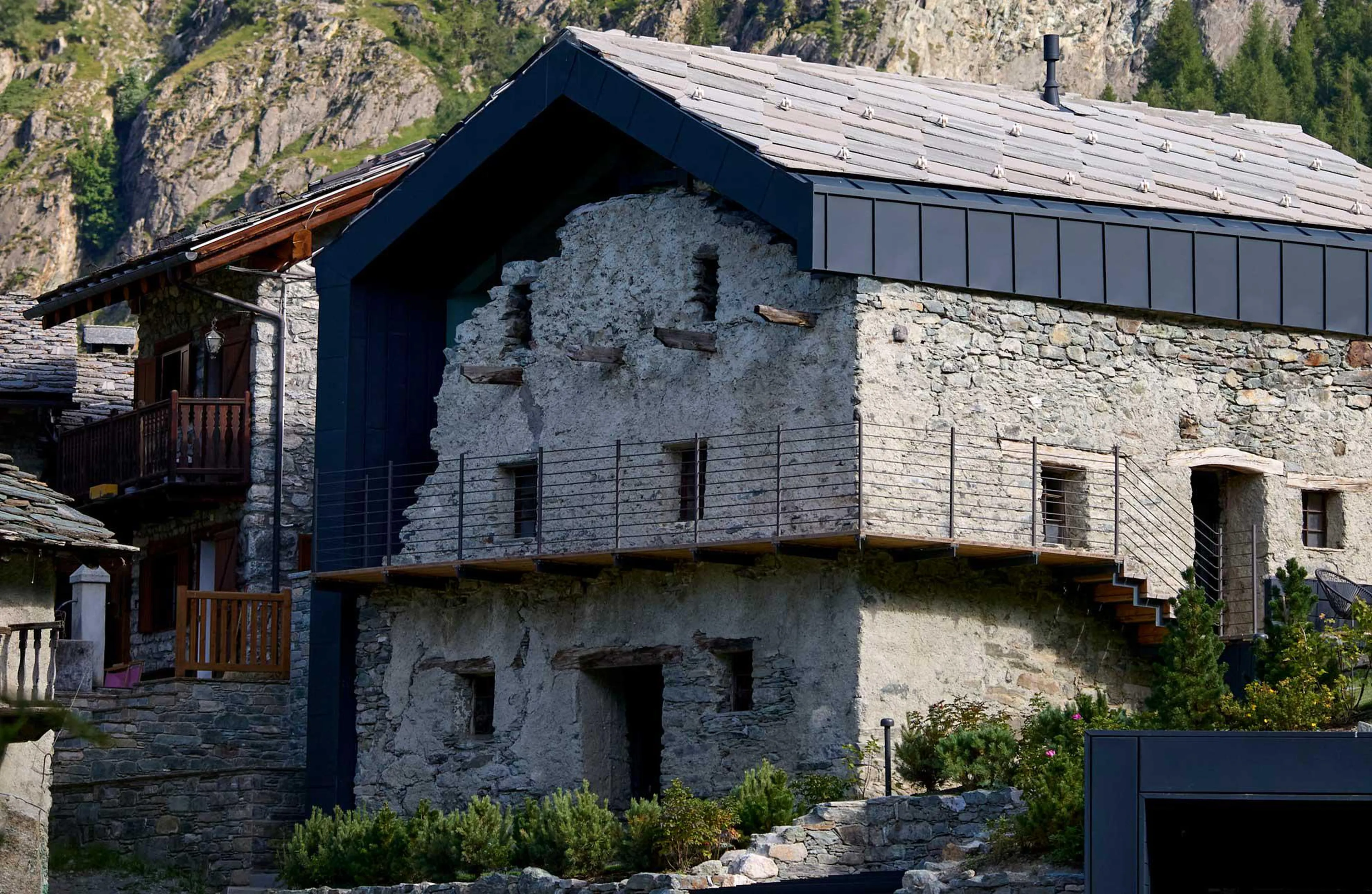 Heritage Carrel, Cervinia, balcony
