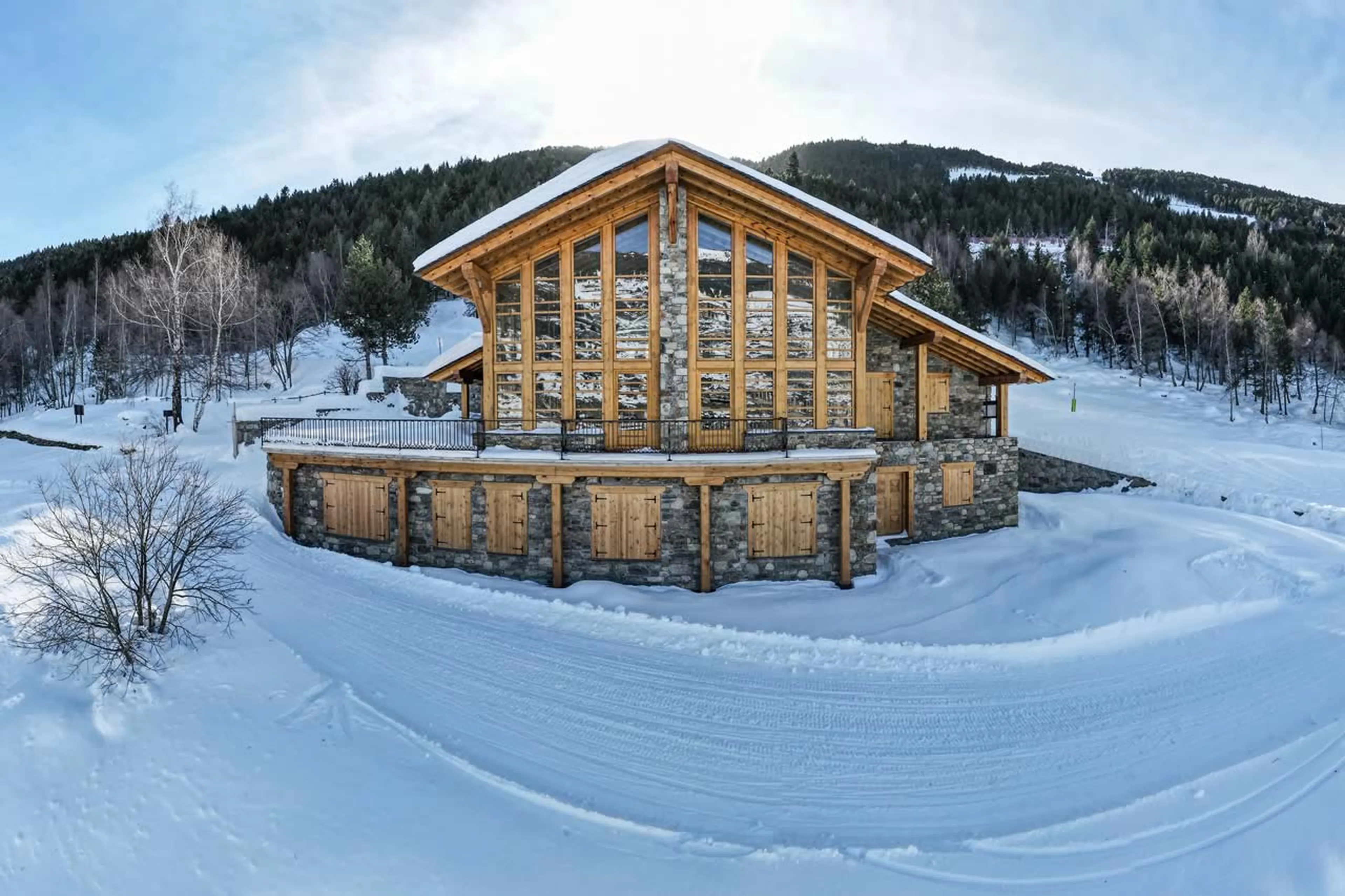 Exterior of Hermitage Mountain Lodge in Andorra