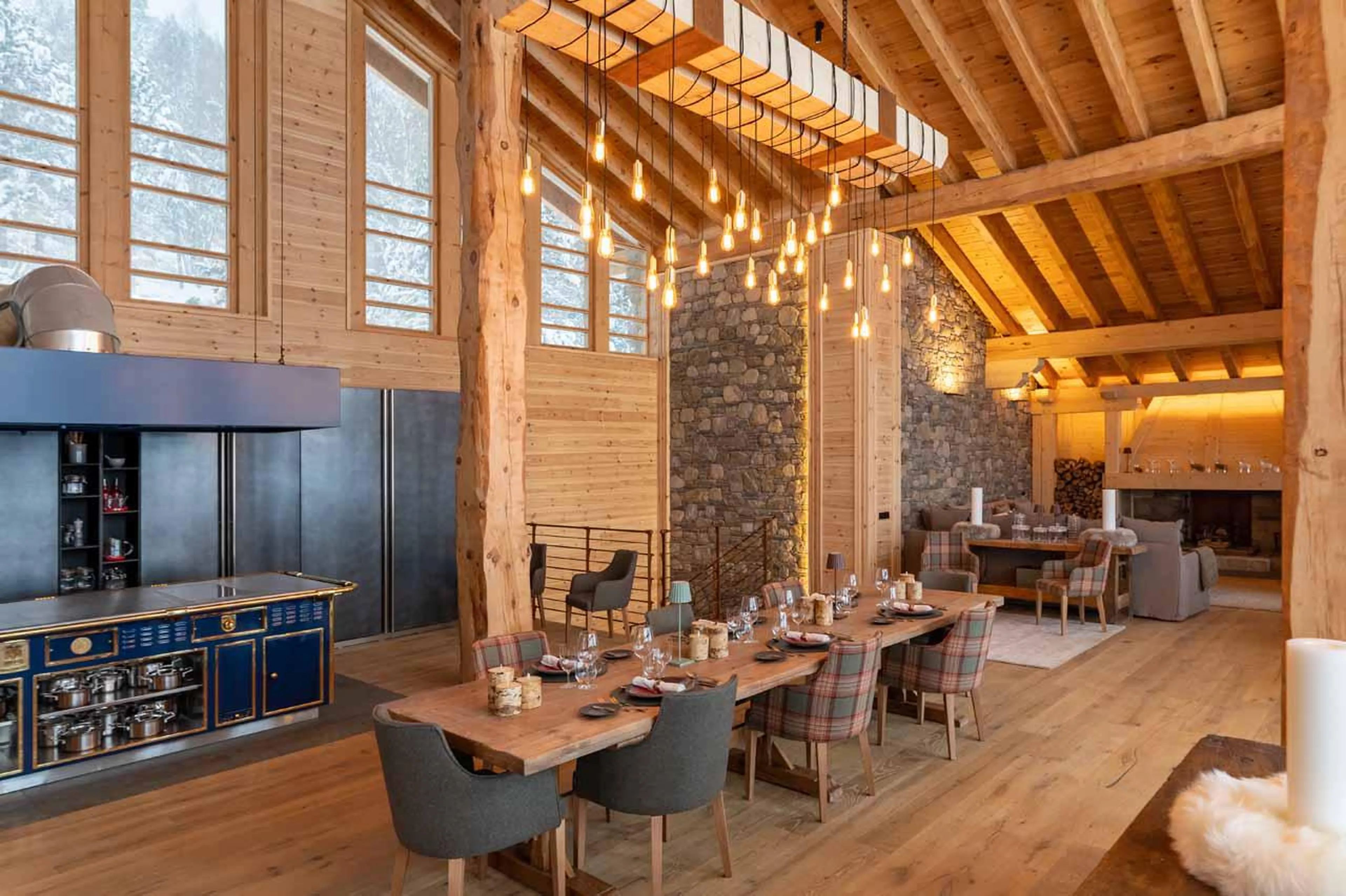 Dining room at Hermitage Mountain Lodge in Andorra