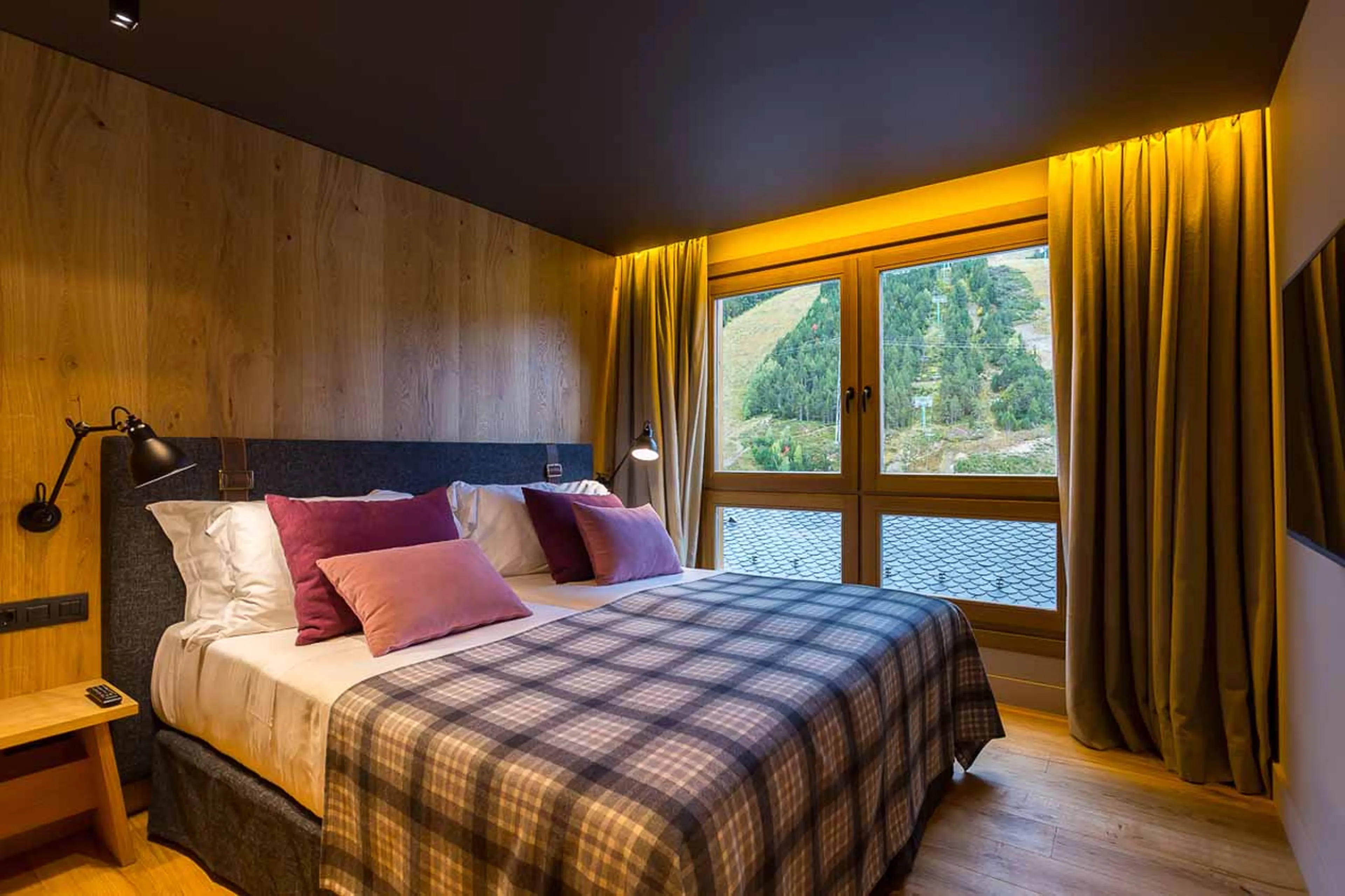 Twin bedroom at Hermitage Mountain Residence 120 in Soldeu