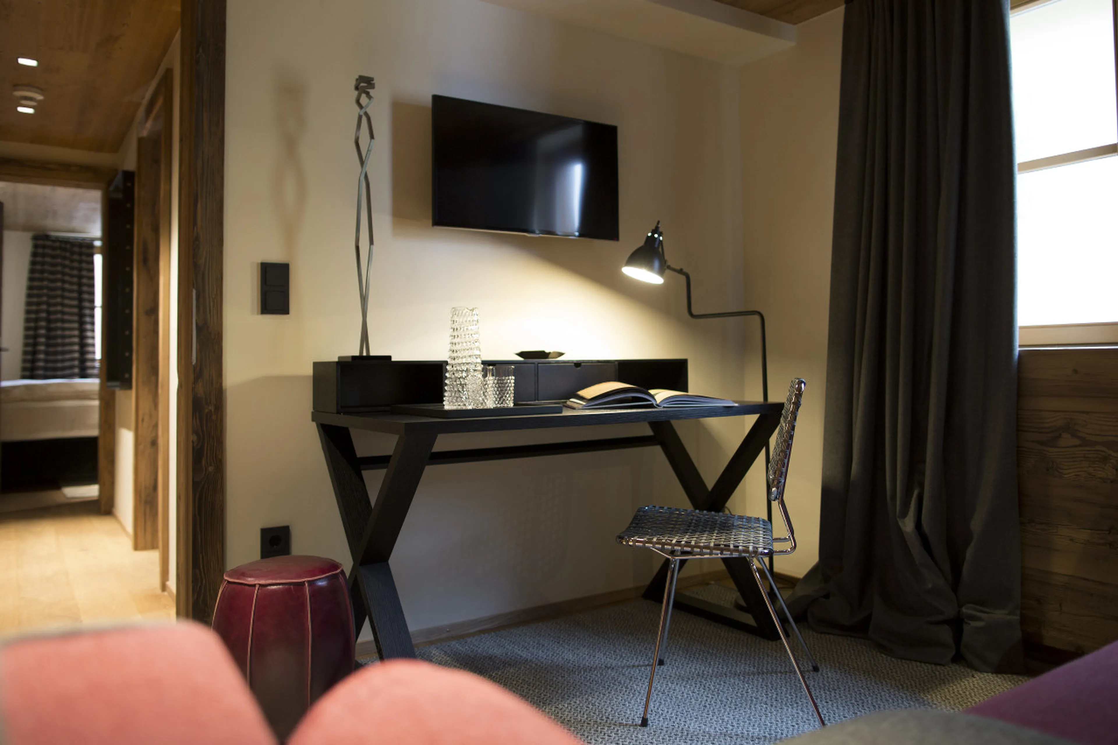Study with sofa and desk in House Hannes Schneider in Stuben, near Zürs