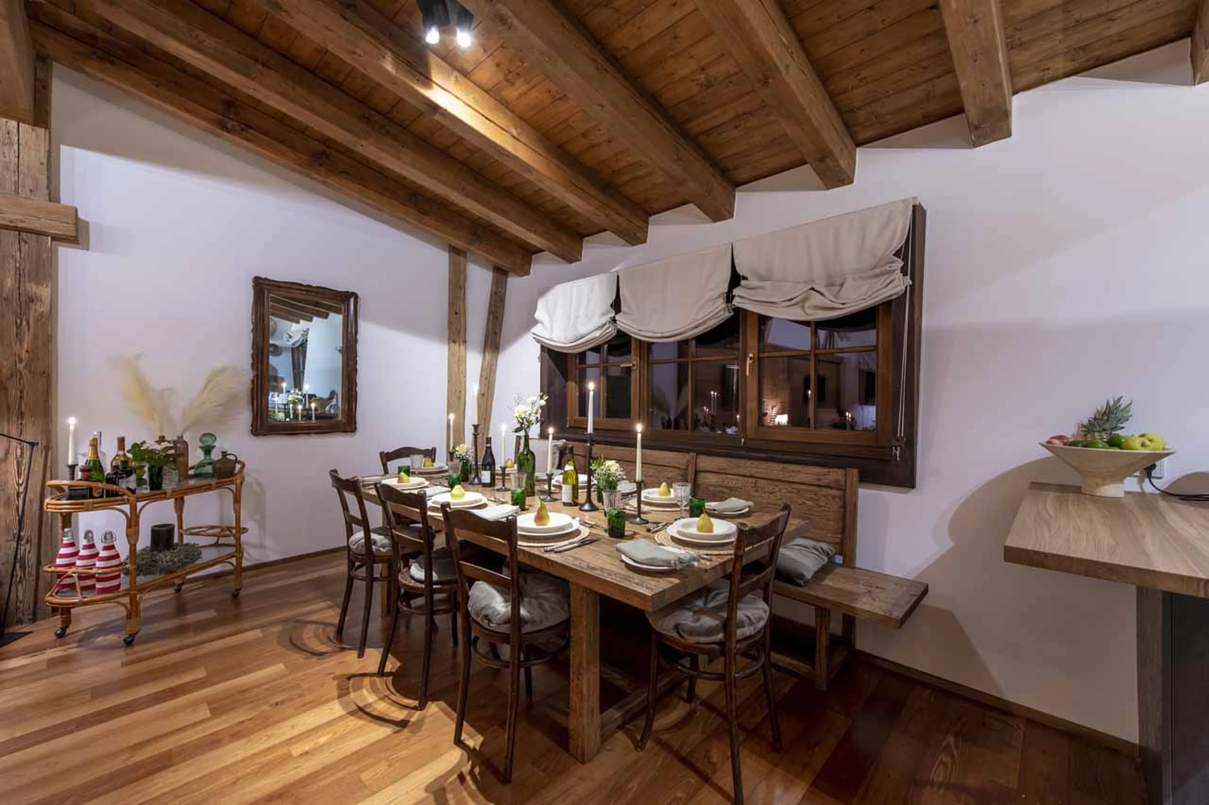 Dining table for dinner at Kikombe Lodge in St Anton