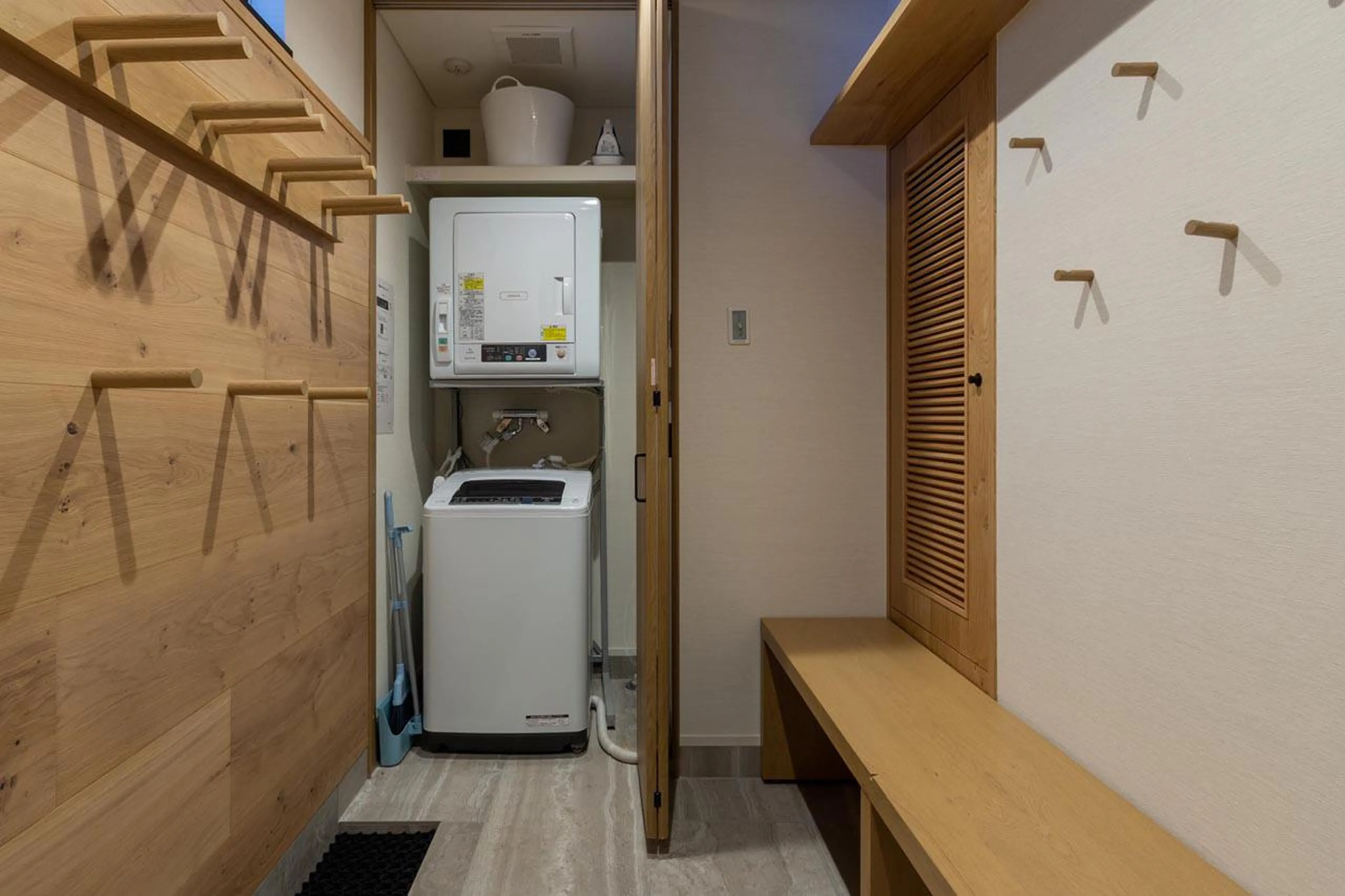 Ski and laundry room at Koa Townhouse in Niseko