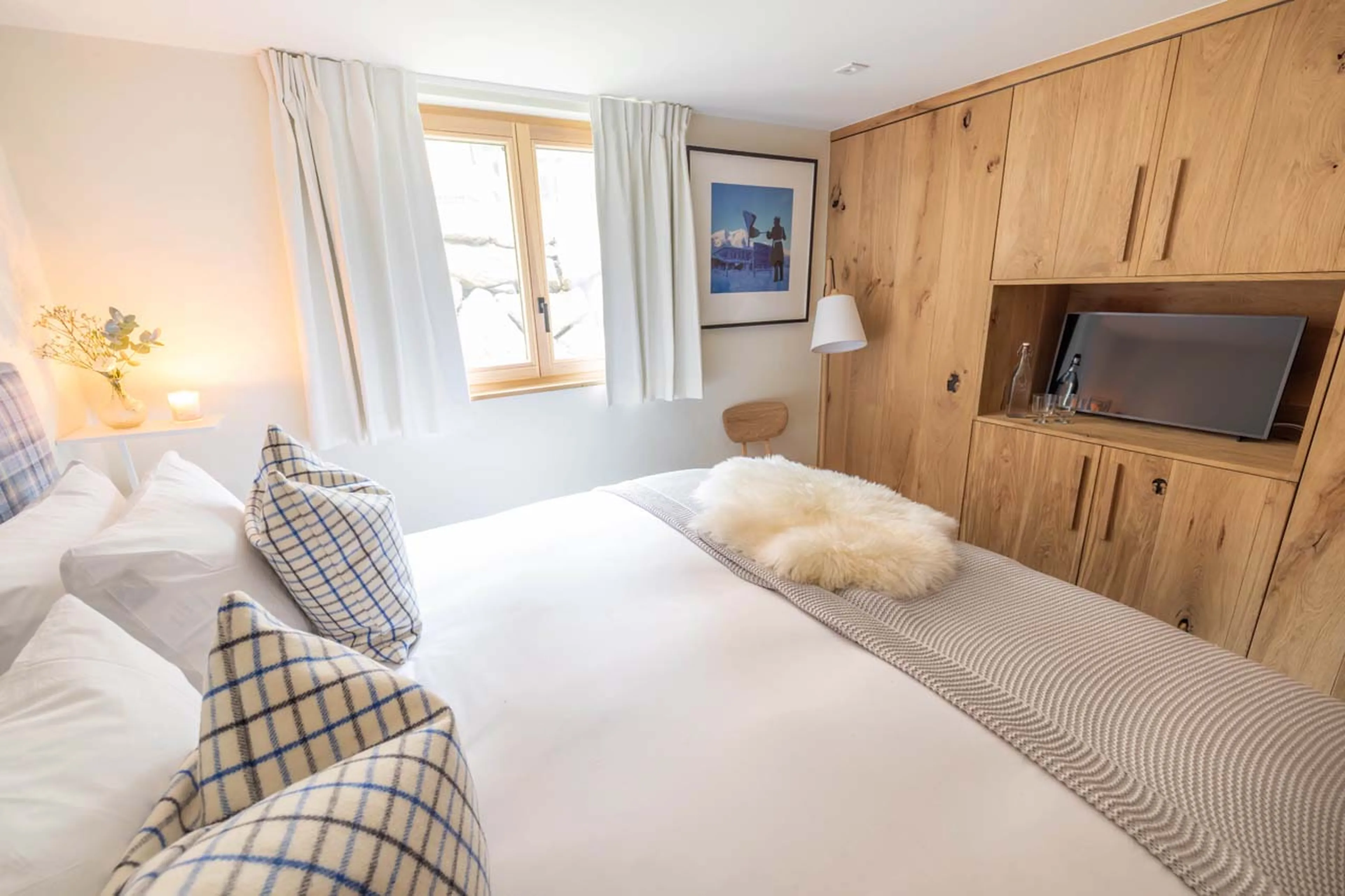 Double bedroom in La Bergerie, Chamonix